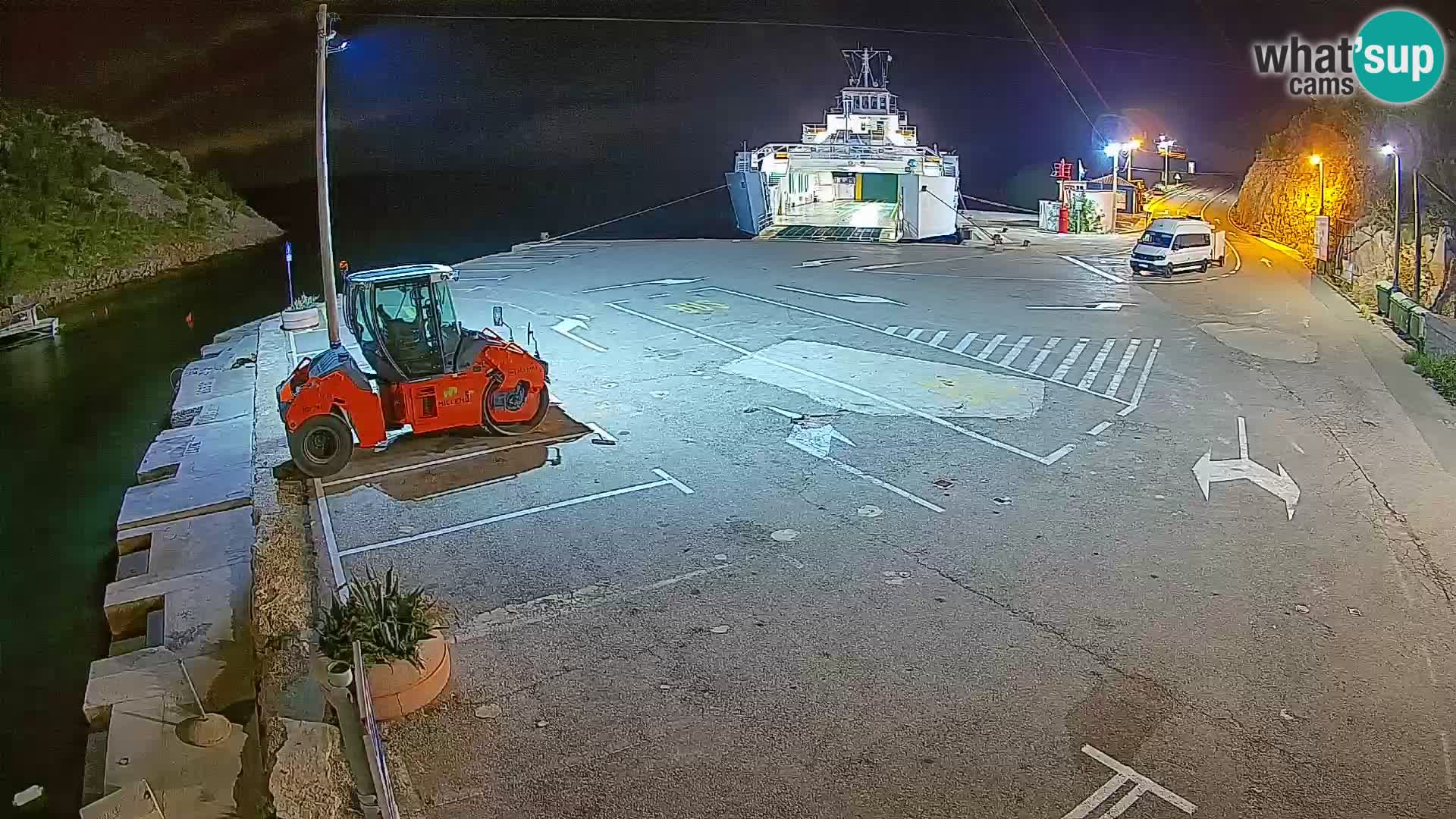 Webcam Prizna ferry port to Pag island