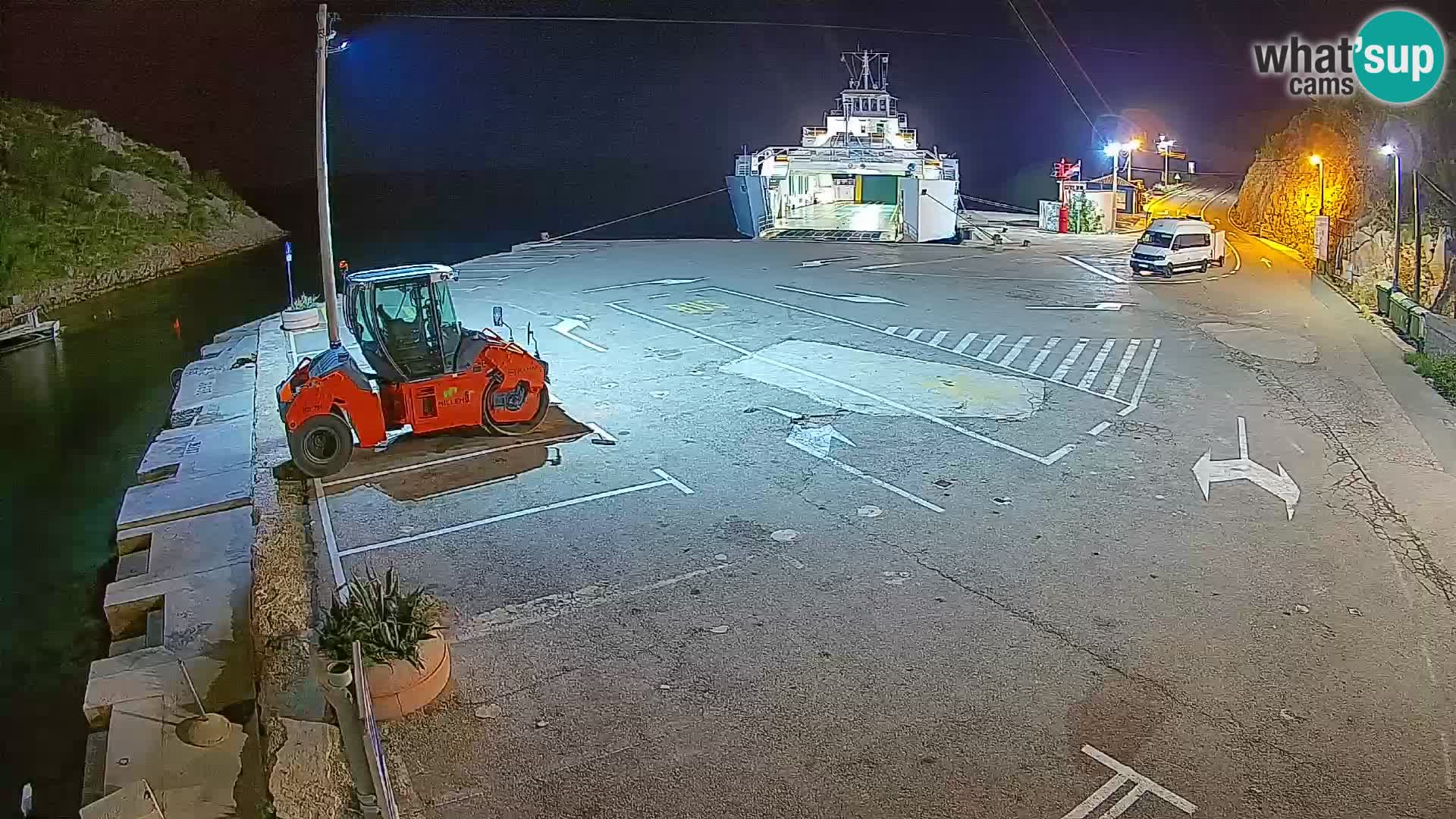 Webcam Prizna ferry port to Pag island