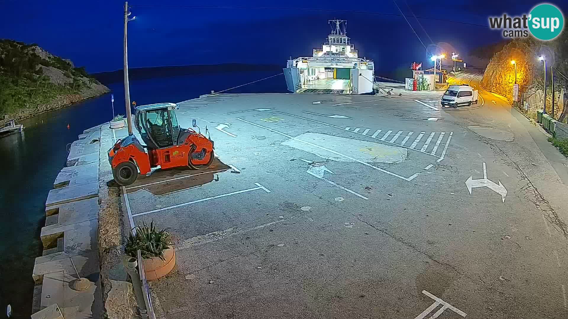 Webcam Prizna ferry port to Pag island