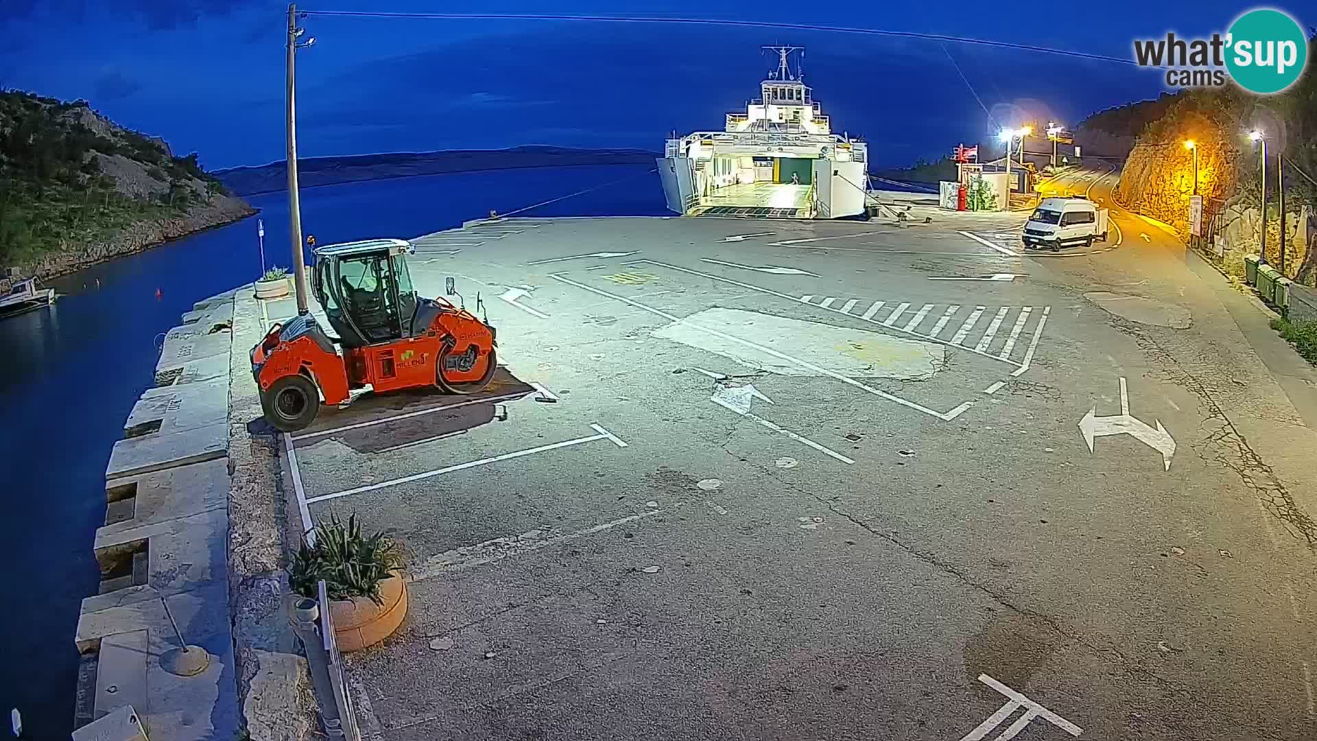 Webcam port de ferry de Prizna – vers l’île de Pag