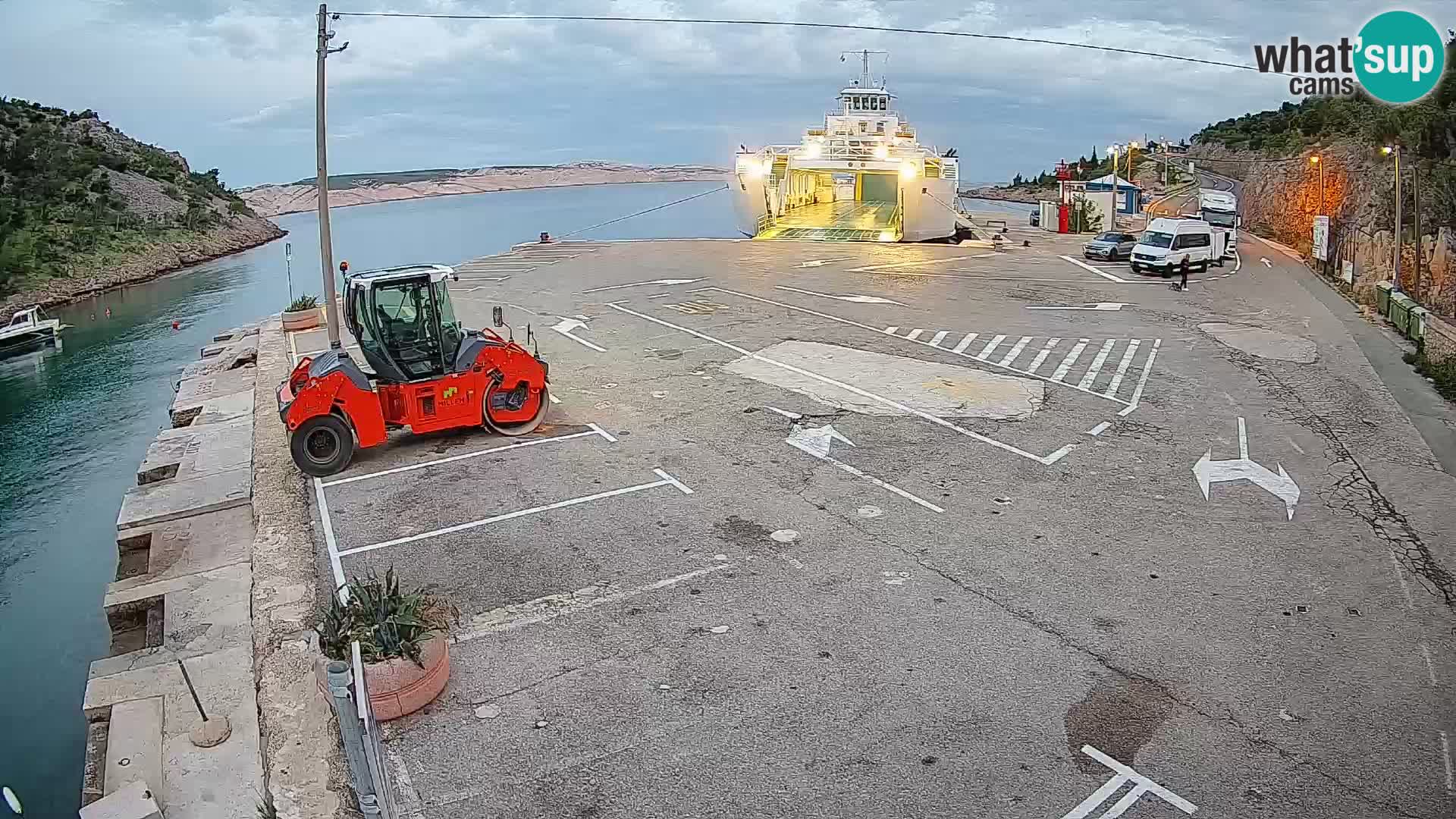 Webcam Fährhafen Prizna – zur Insel Pag