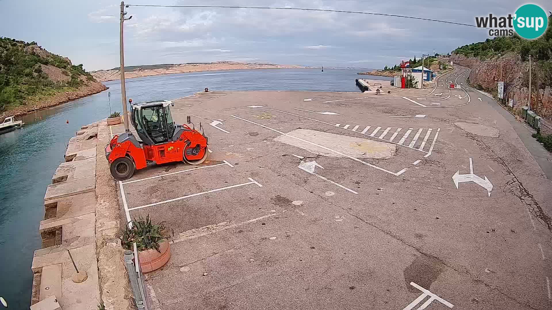 Webcam Prizna ferry port to Pag island