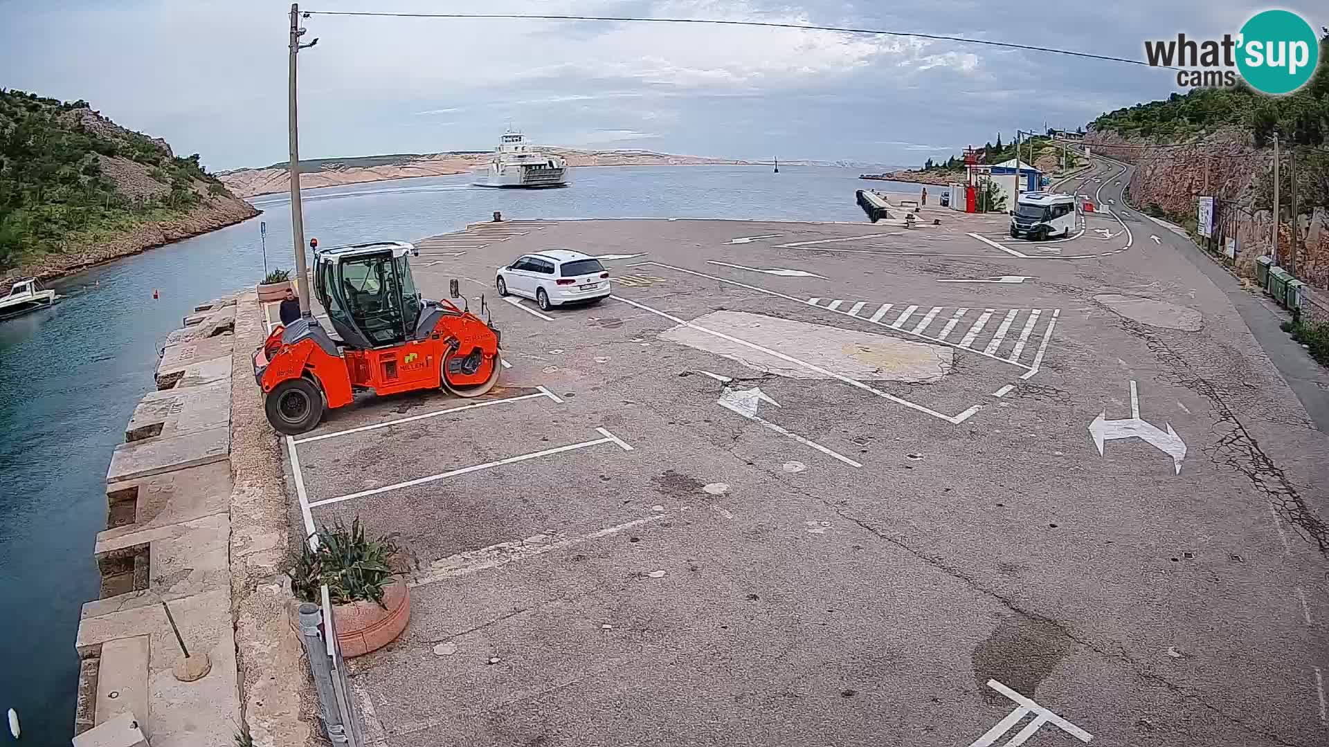 Webcam Prizna ferry port to Pag island
