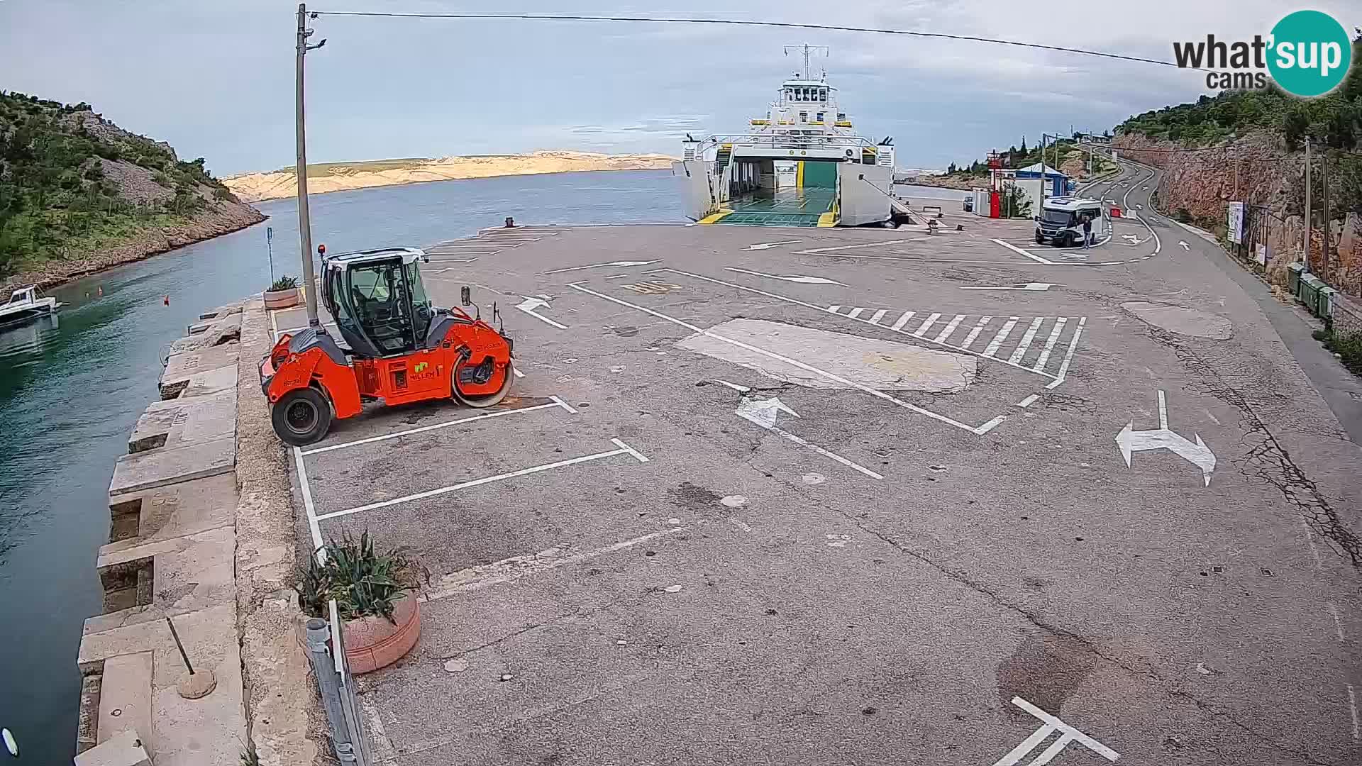Webcam Prizna ferry port to Pag island