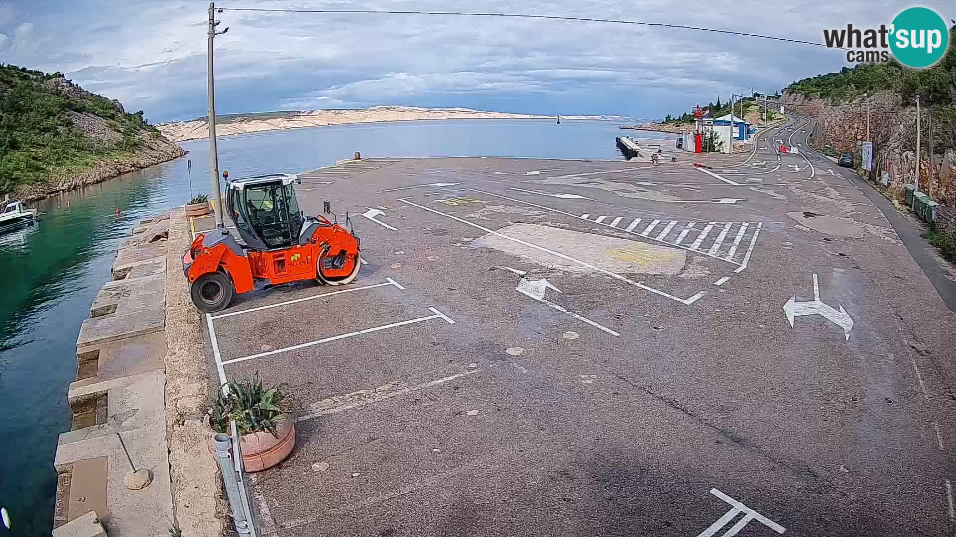 Webcam Prizna ferry port to Pag island