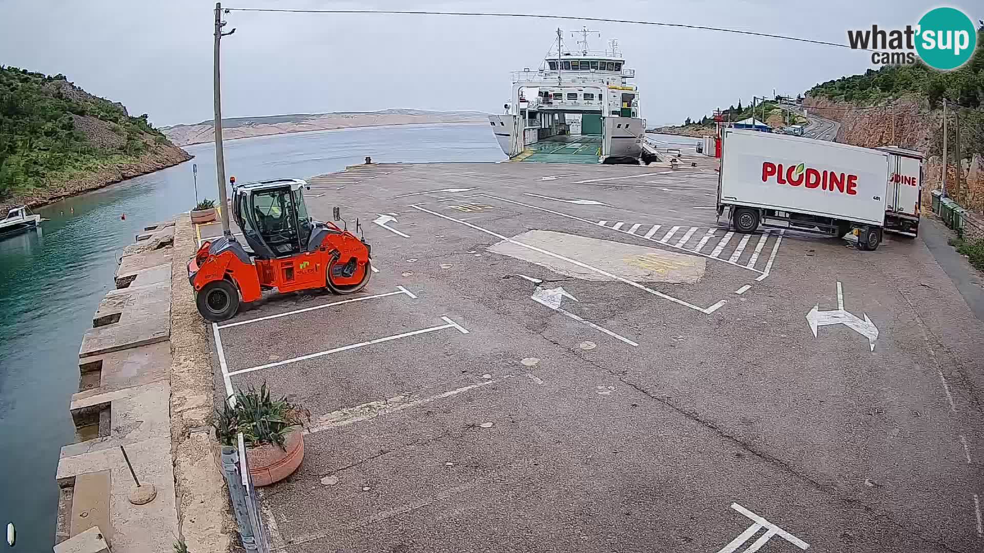 Webcam Prizna ferry port to Pag island