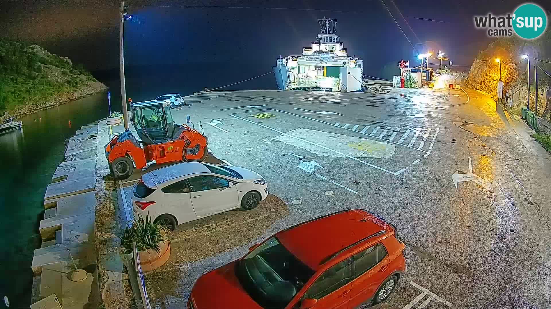 Webcam del puerto de ferris de Prizna – hacia la isla de Pag