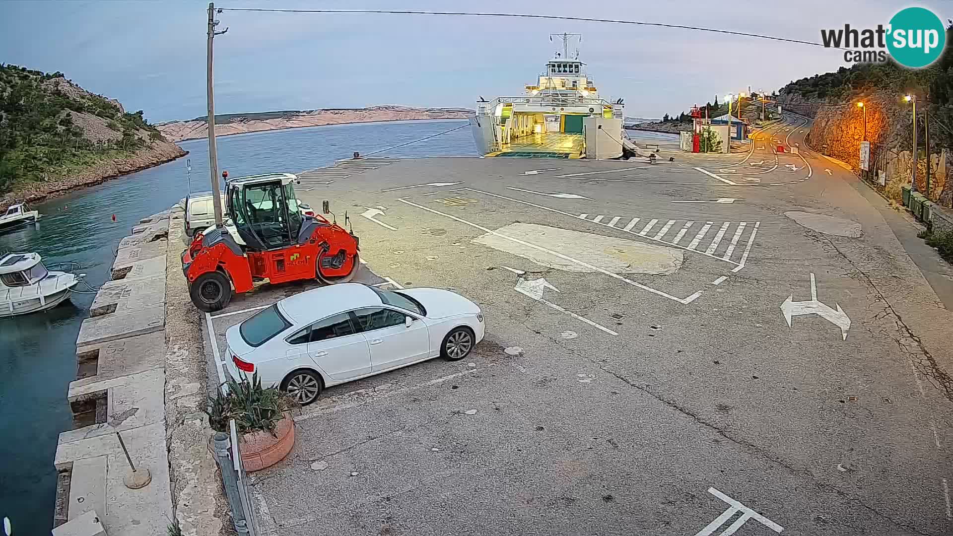 Webcam port de ferry de Prizna – vers l’île de Pag