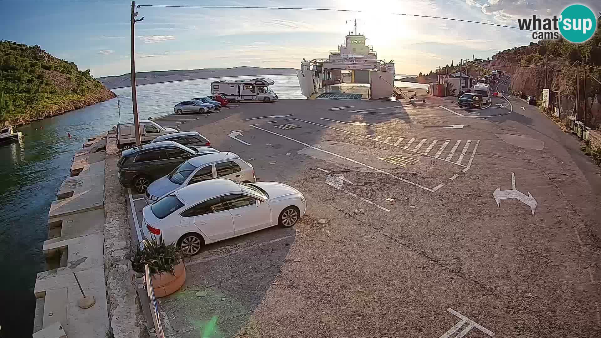 Webcam Prizna ferry port to Pag island