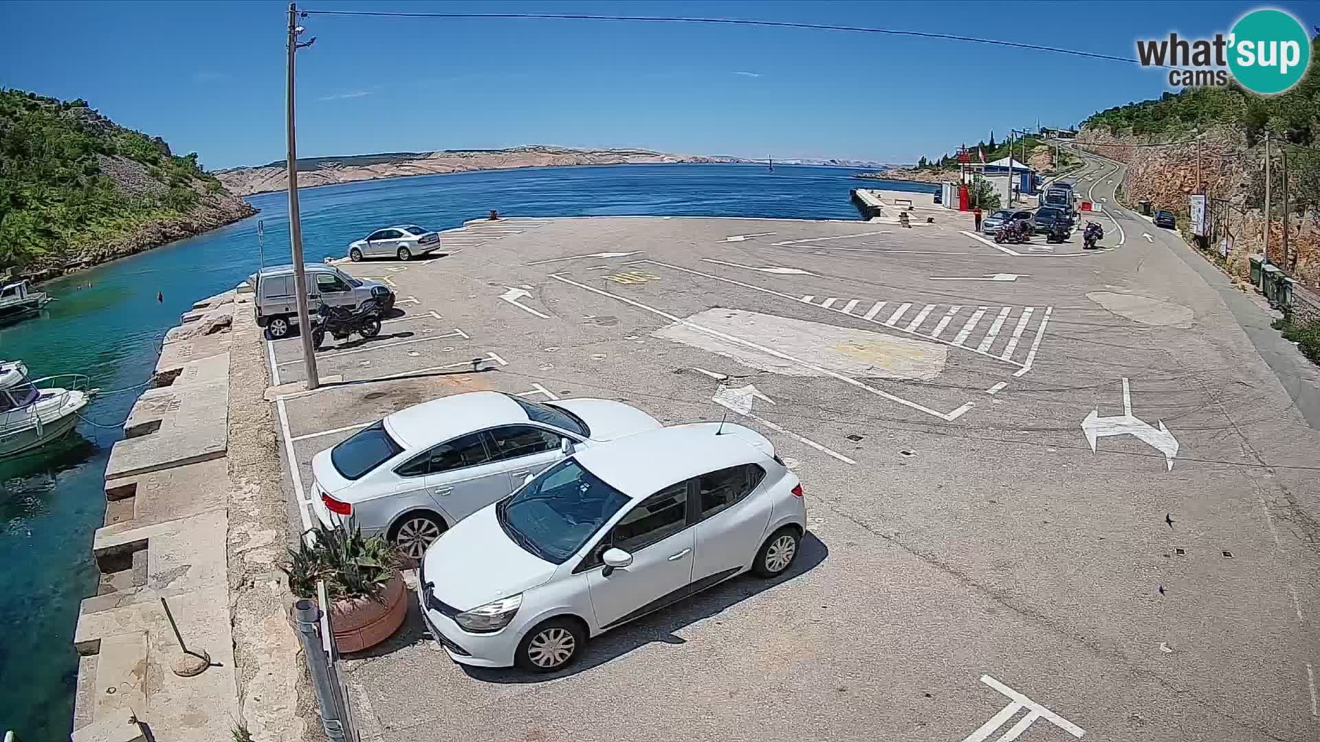 Webcam del puerto de ferris de Prizna – hacia la isla de Pag