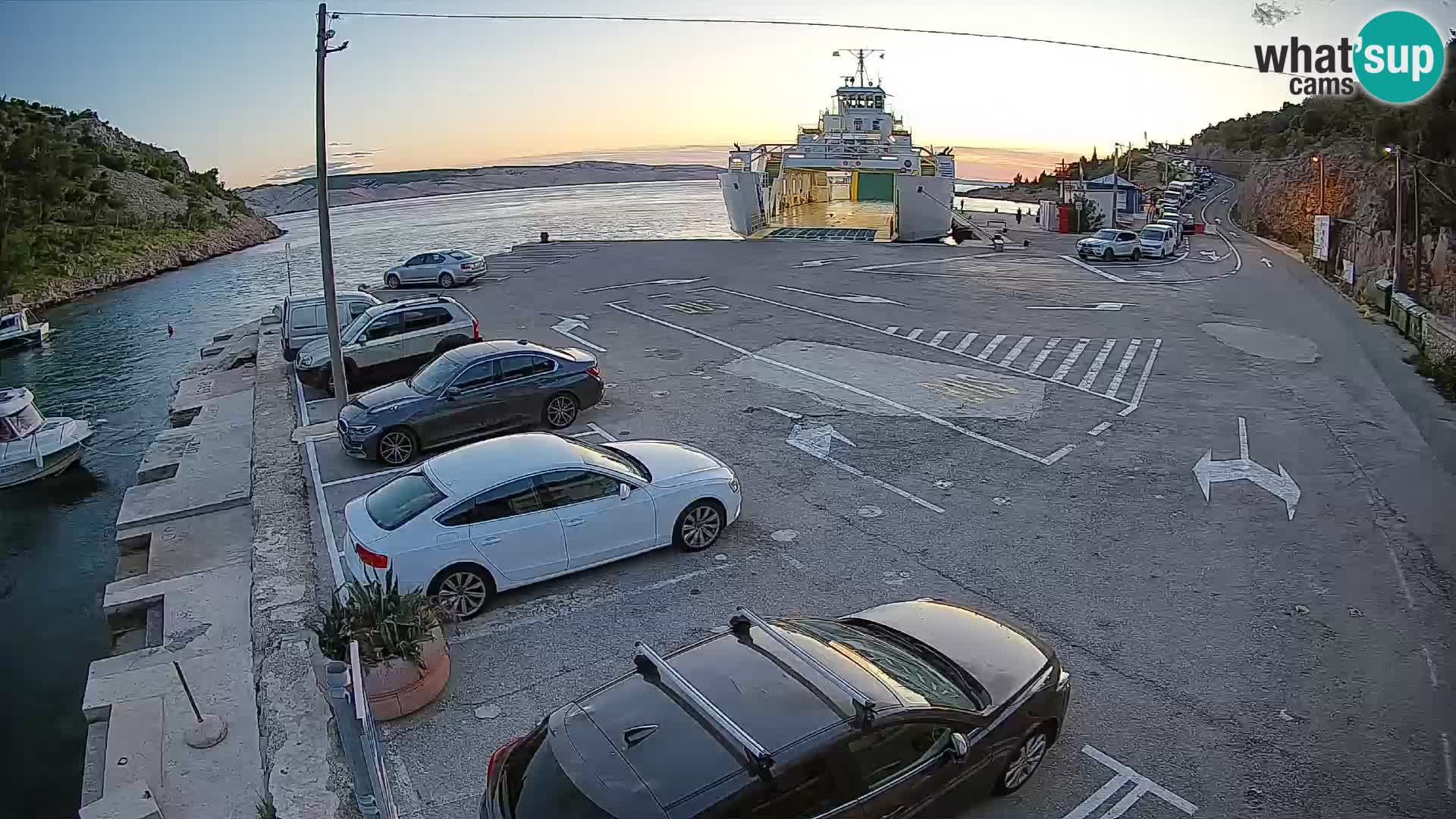 Webcam Prizna ferry port to Pag island