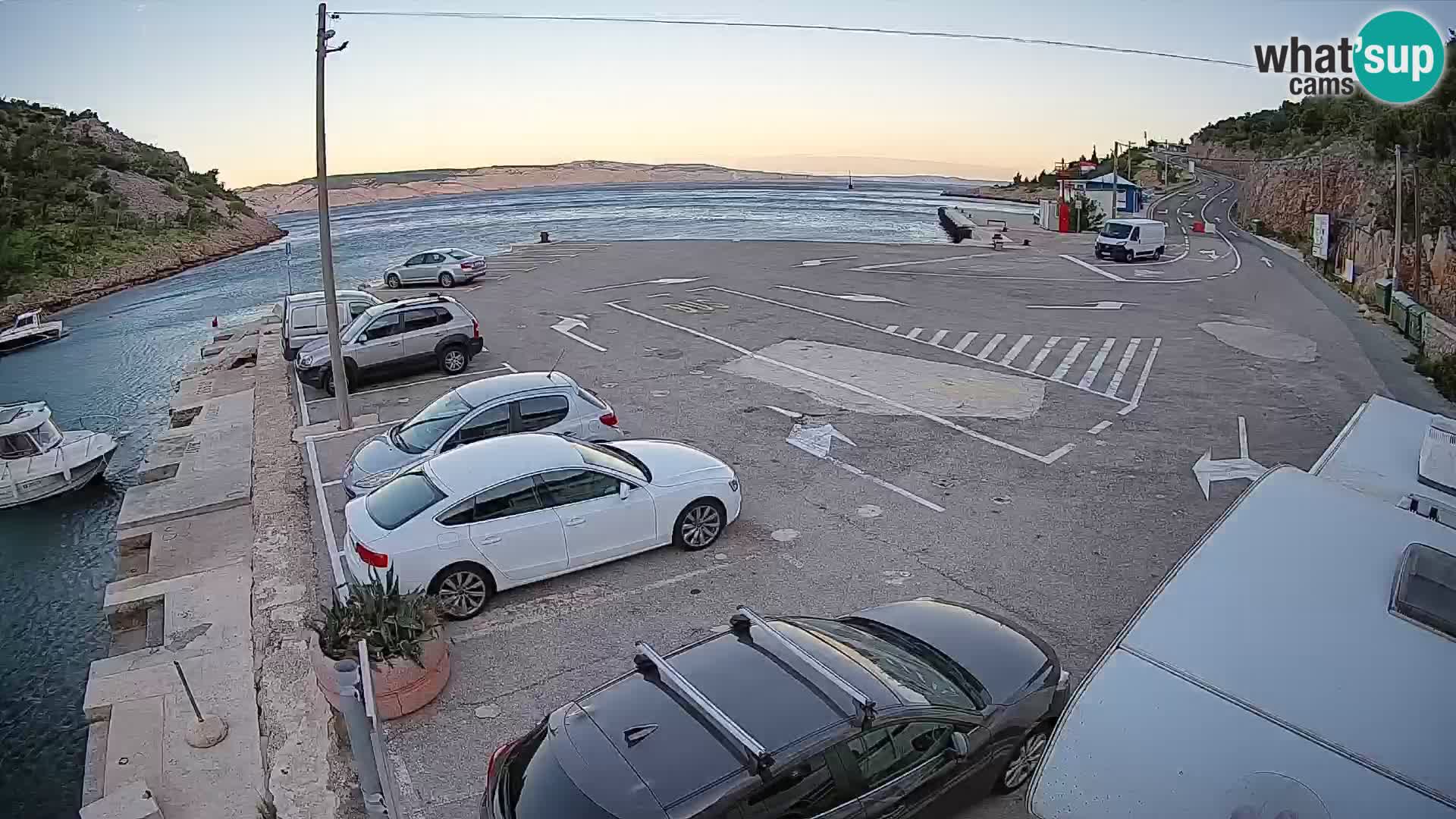 Webcam Prizna ferry port to Pag island