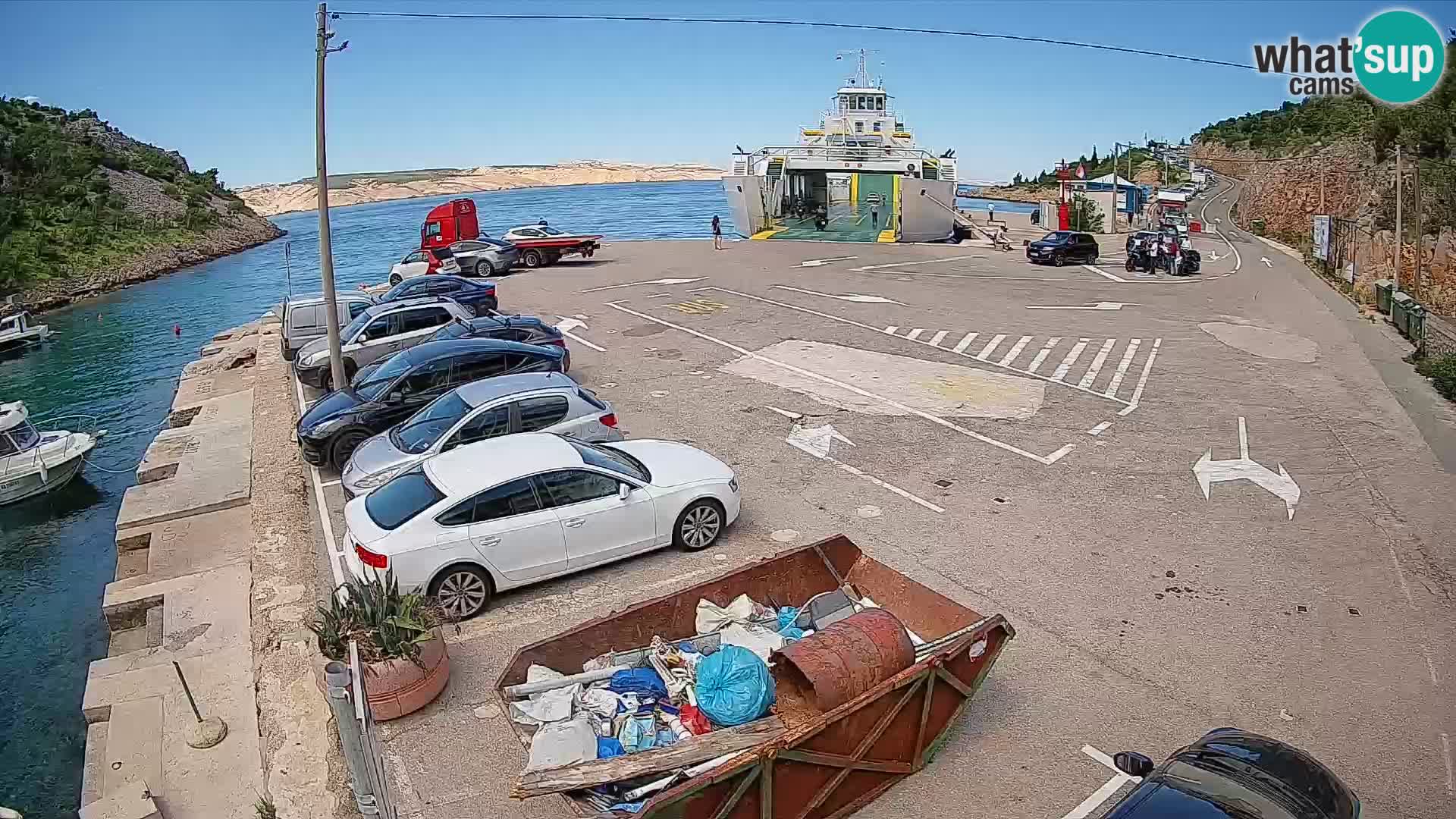 Web kamera trajektna luka Prizna – prema otoku Pag