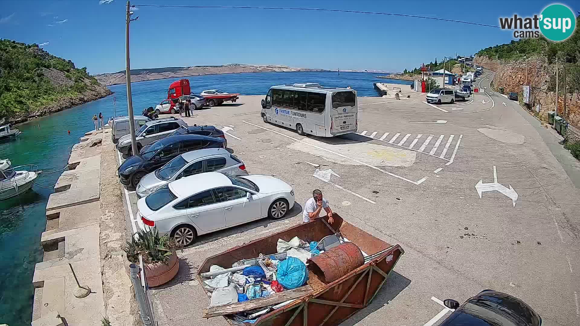 Webcam port de ferry de Prizna – vers l’île de Pag