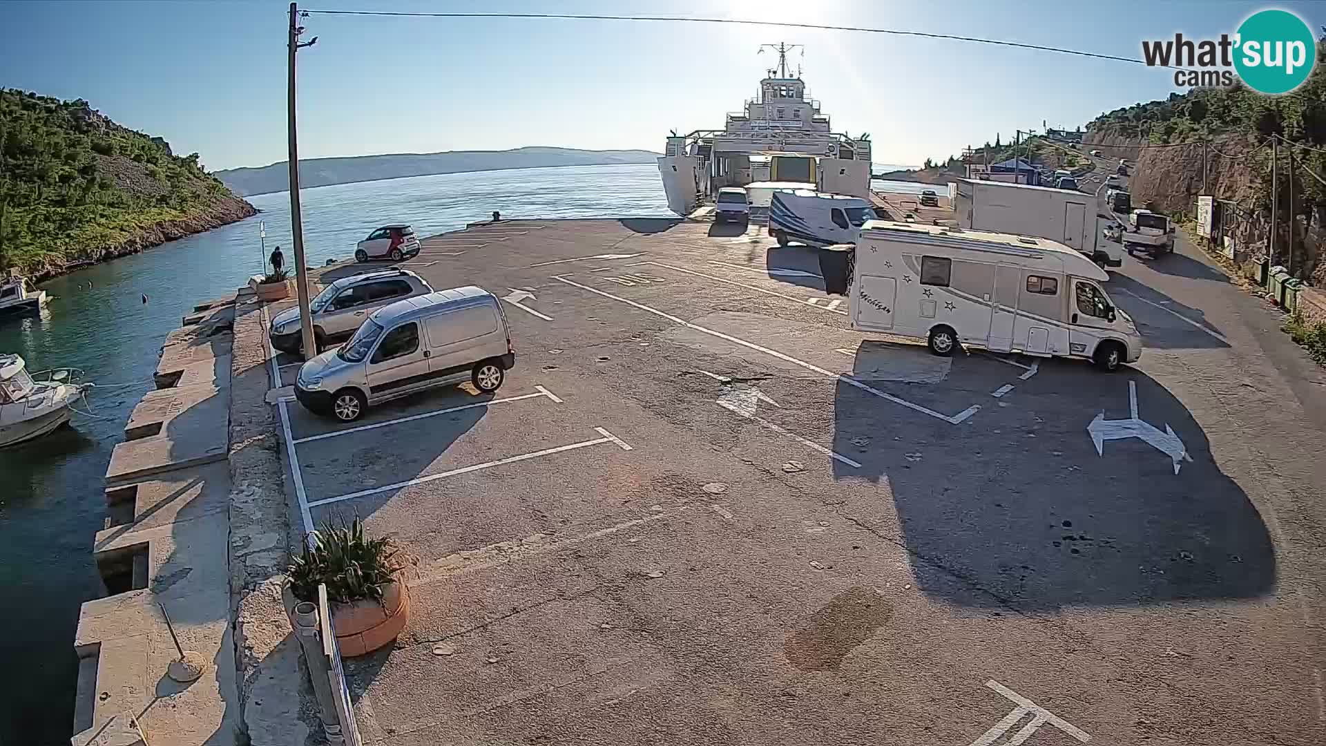Webcam Prizna ferry port to Pag island