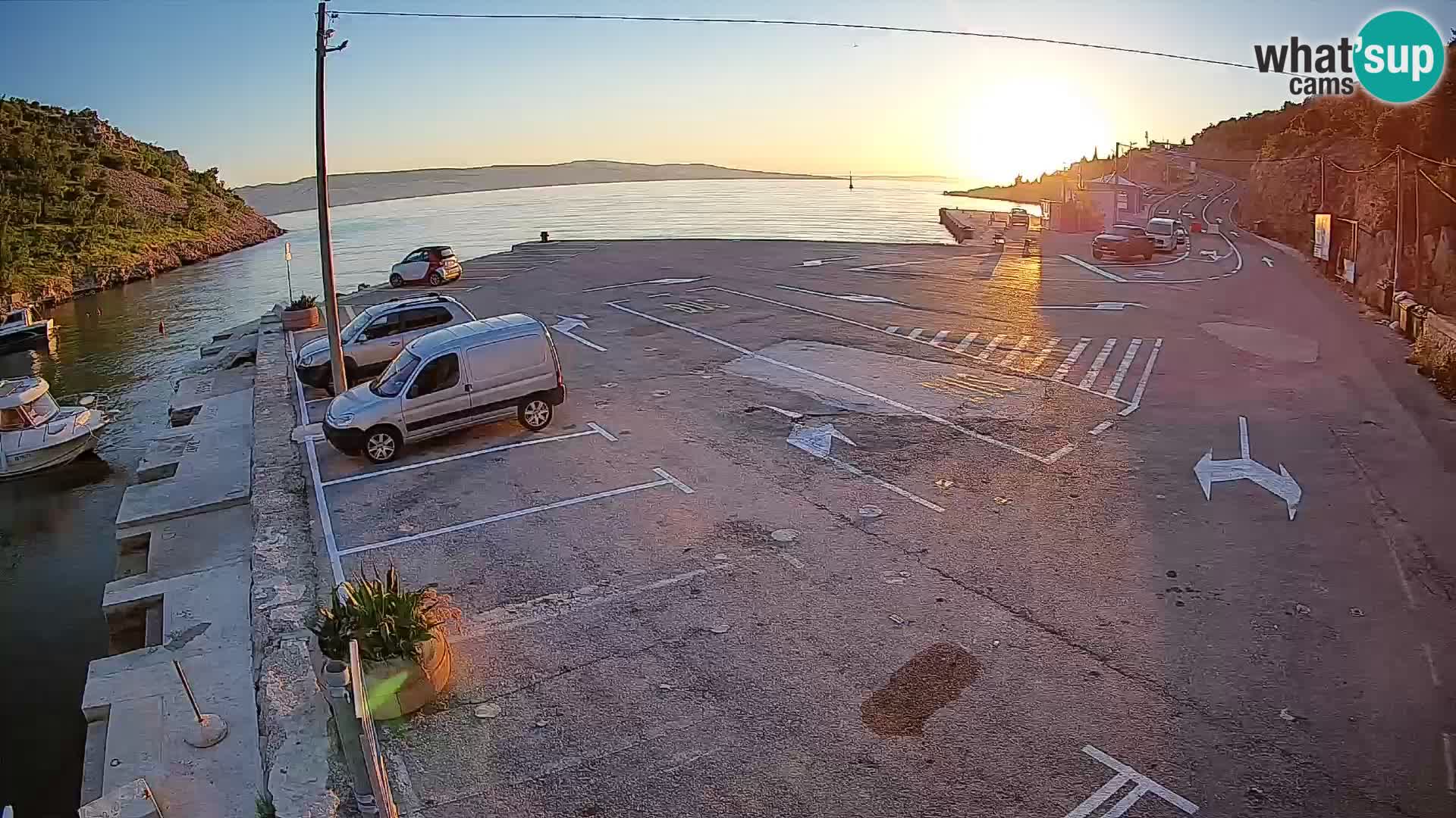 Webcam Prizna ferry port to Pag island