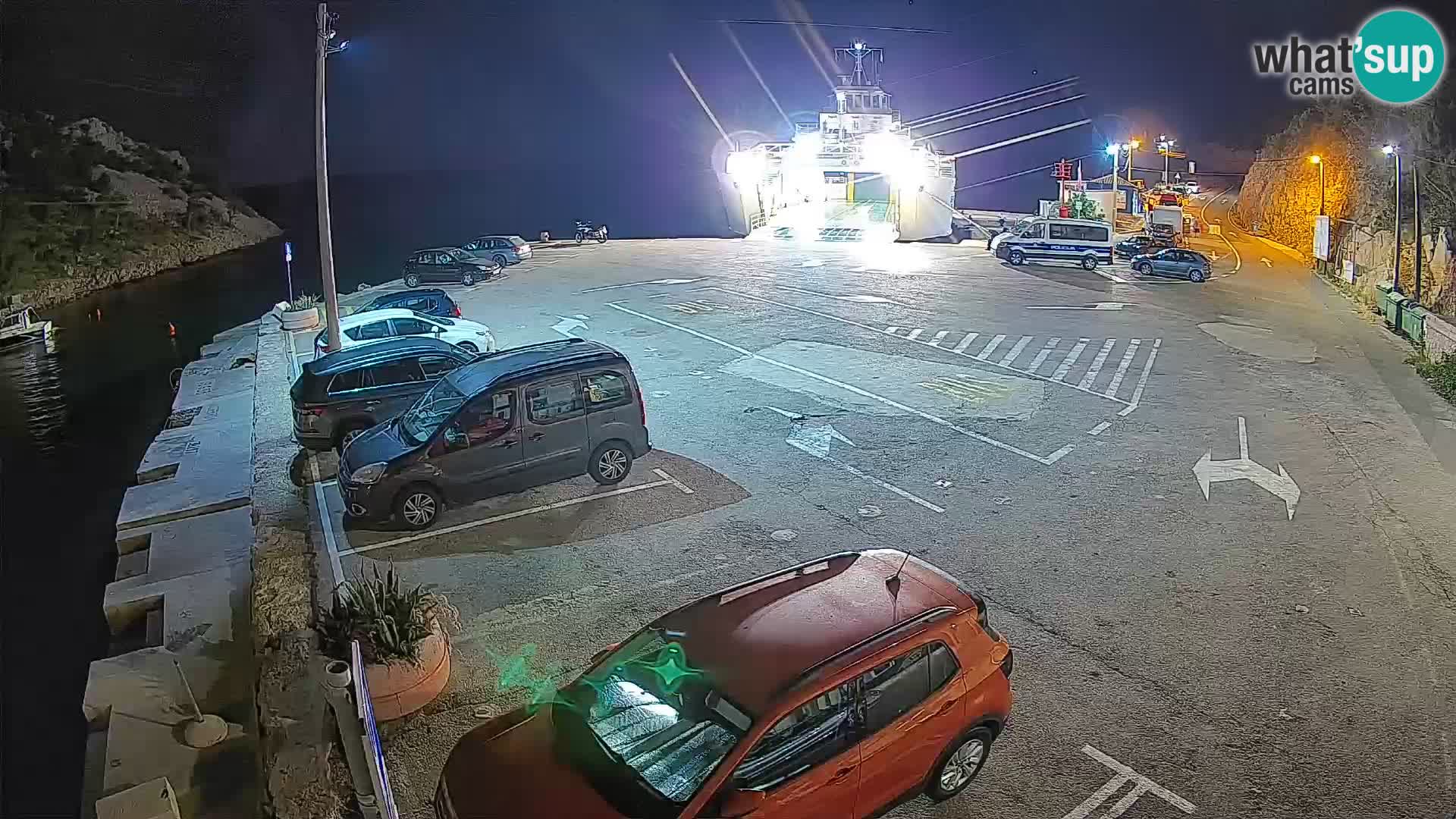 Webcam del puerto de ferris de Prizna – hacia la isla de Pag