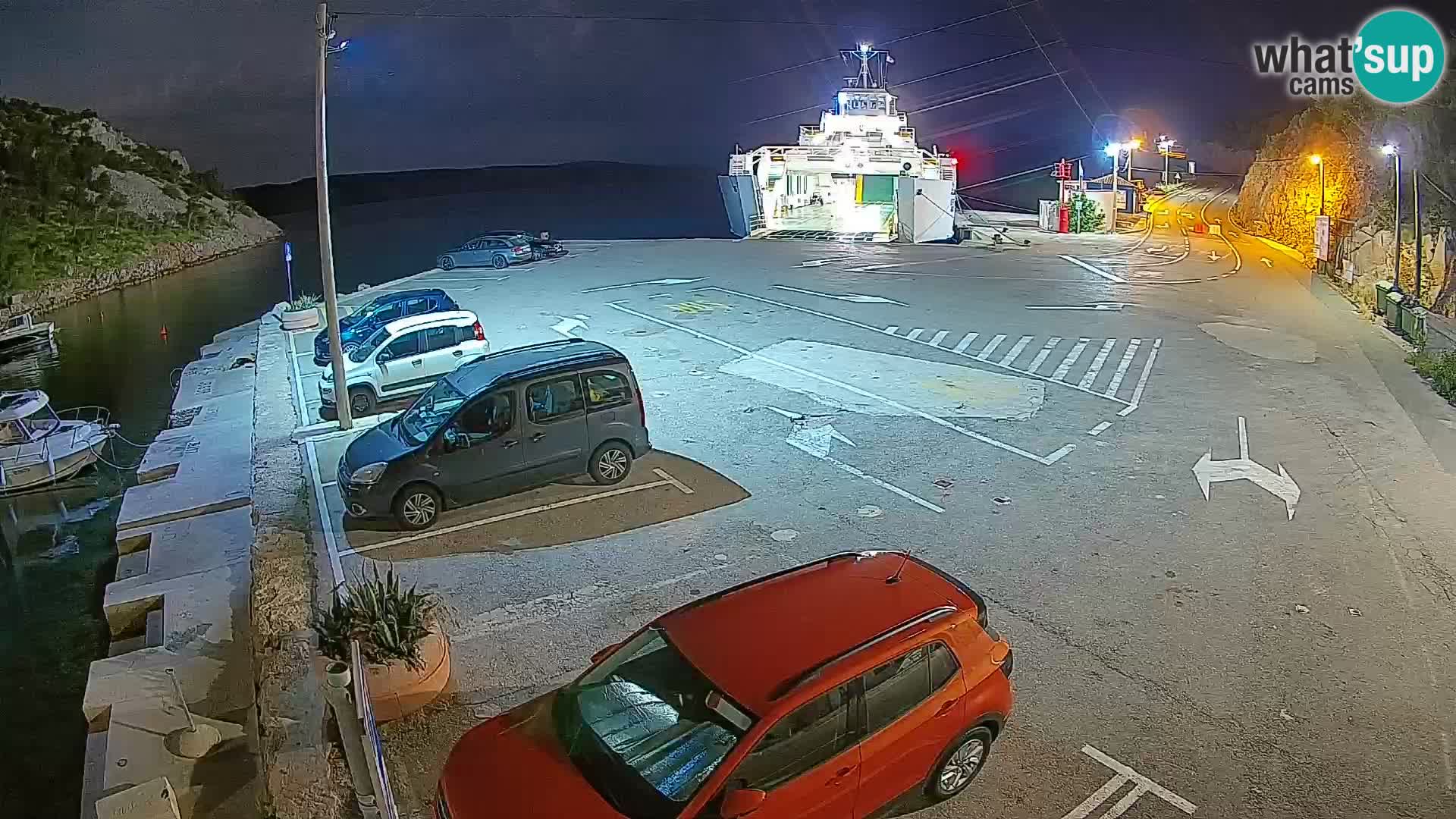 Webcam del puerto de ferris de Prizna – hacia la isla de Pag
