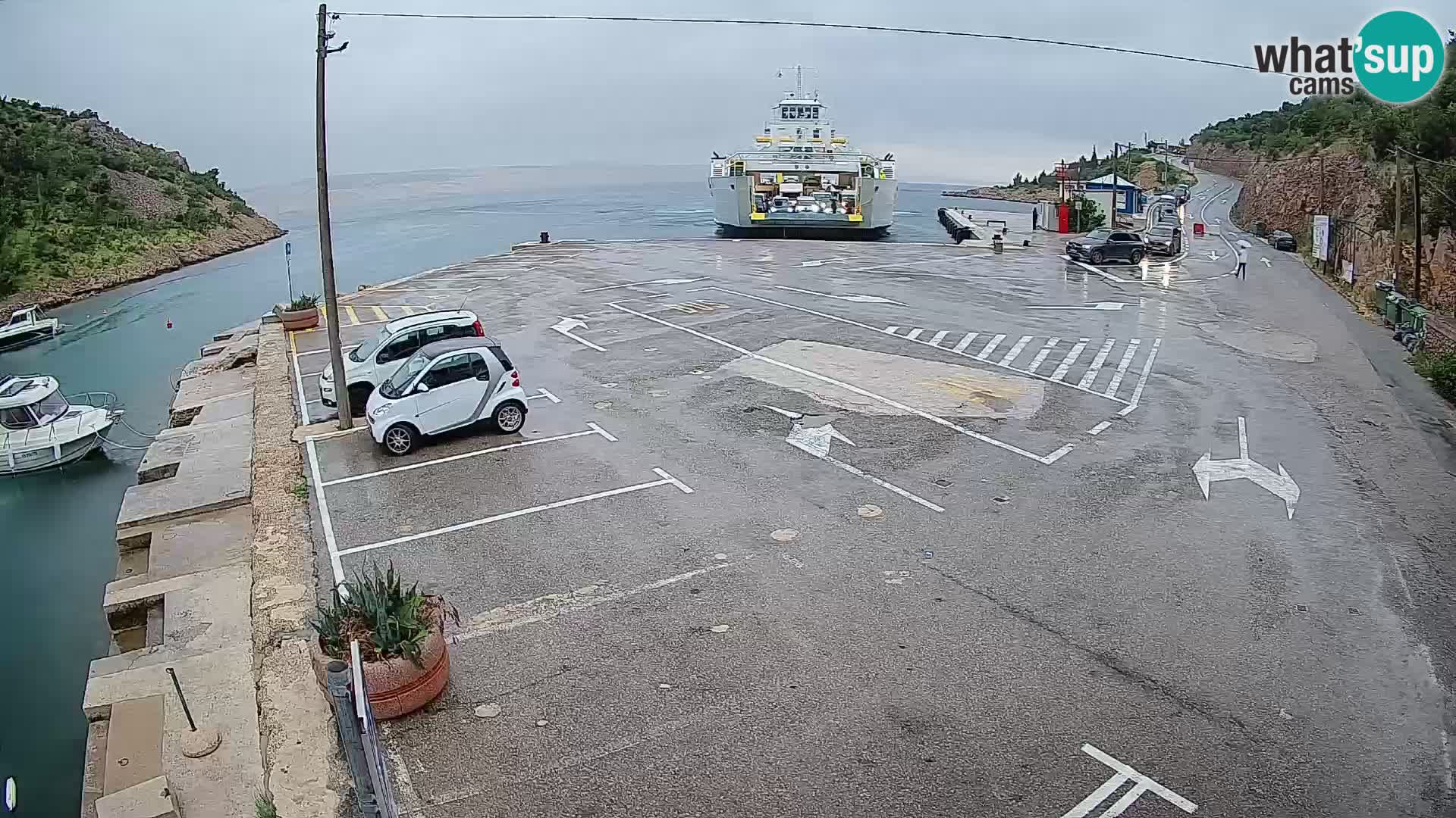 Webcam del puerto de ferris de Prizna – hacia la isla de Pag