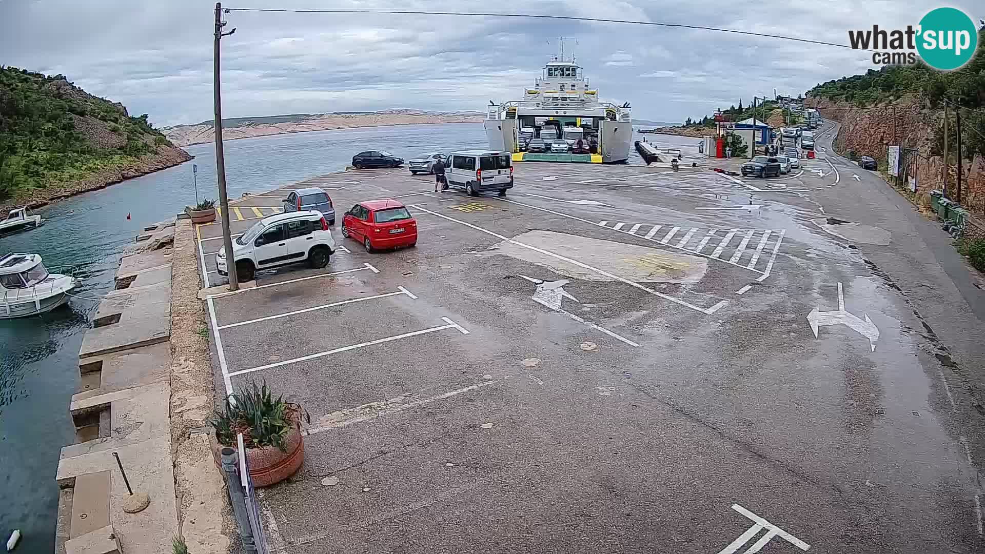 Webcam del puerto de ferris de Prizna – hacia la isla de Pag