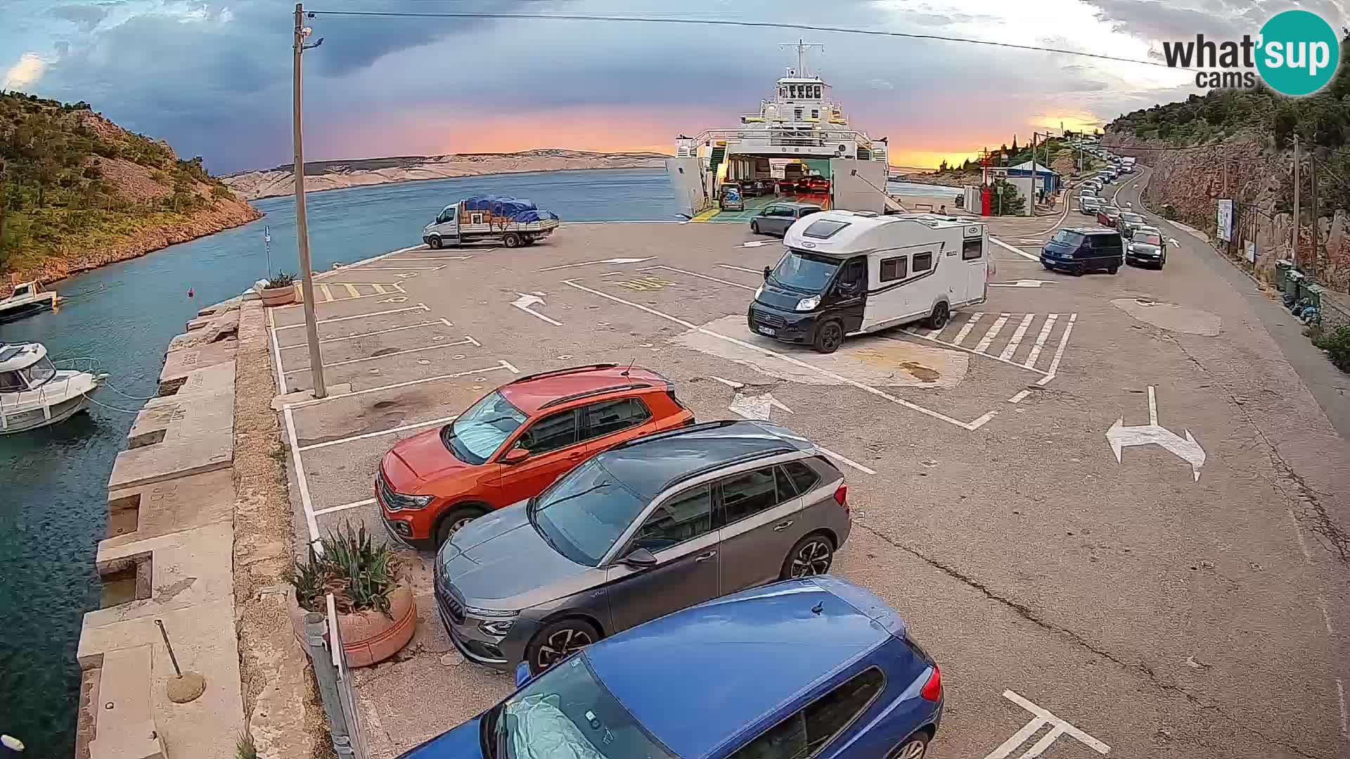 Webcam port de ferry de Prizna – vers l’île de Pag