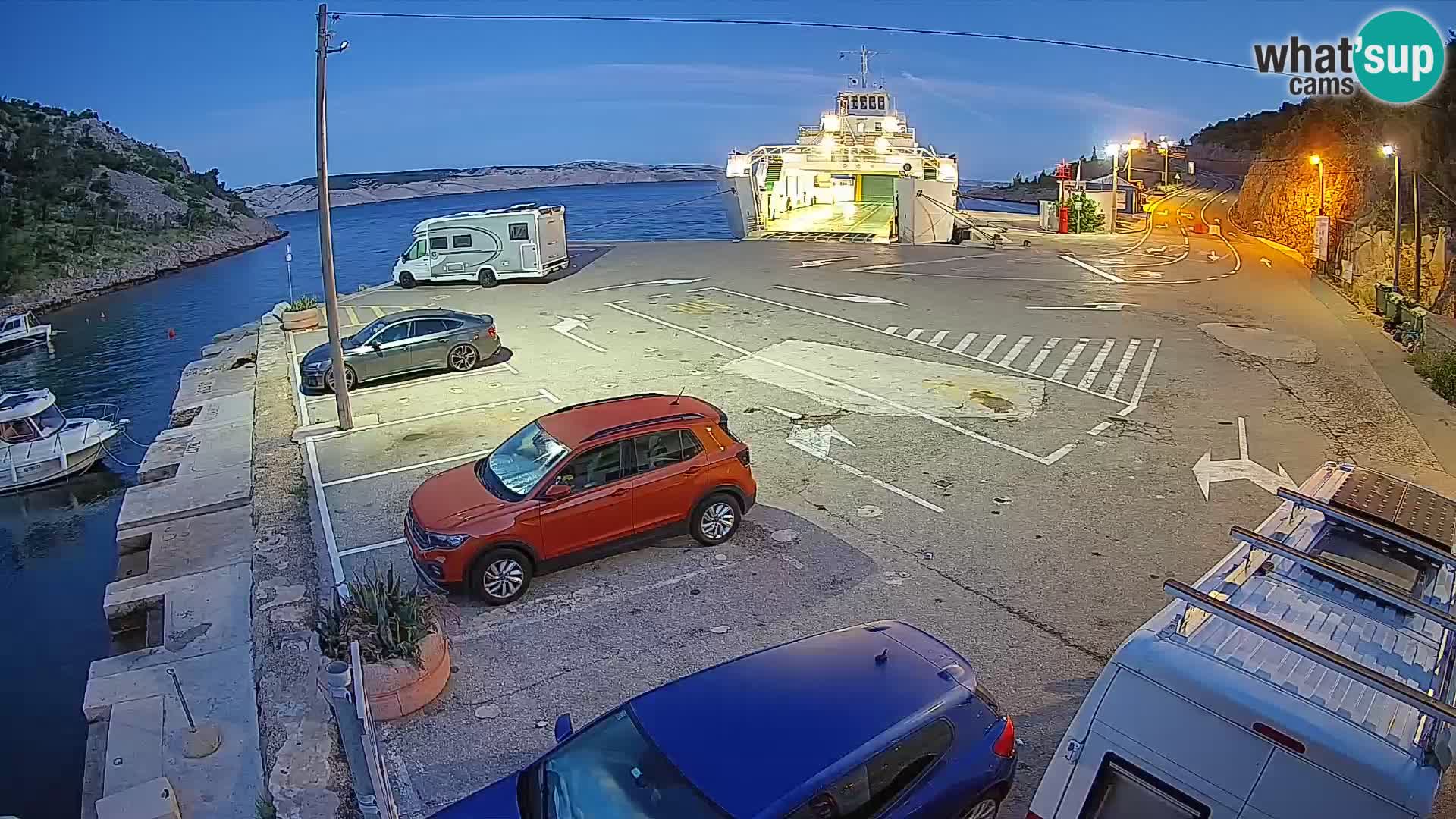 Webcam port de ferry de Prizna – vers l’île de Pag
