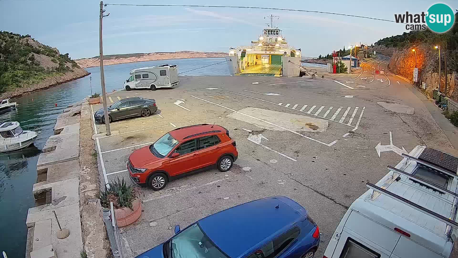 Webcam port de ferry de Prizna – vers l’île de Pag