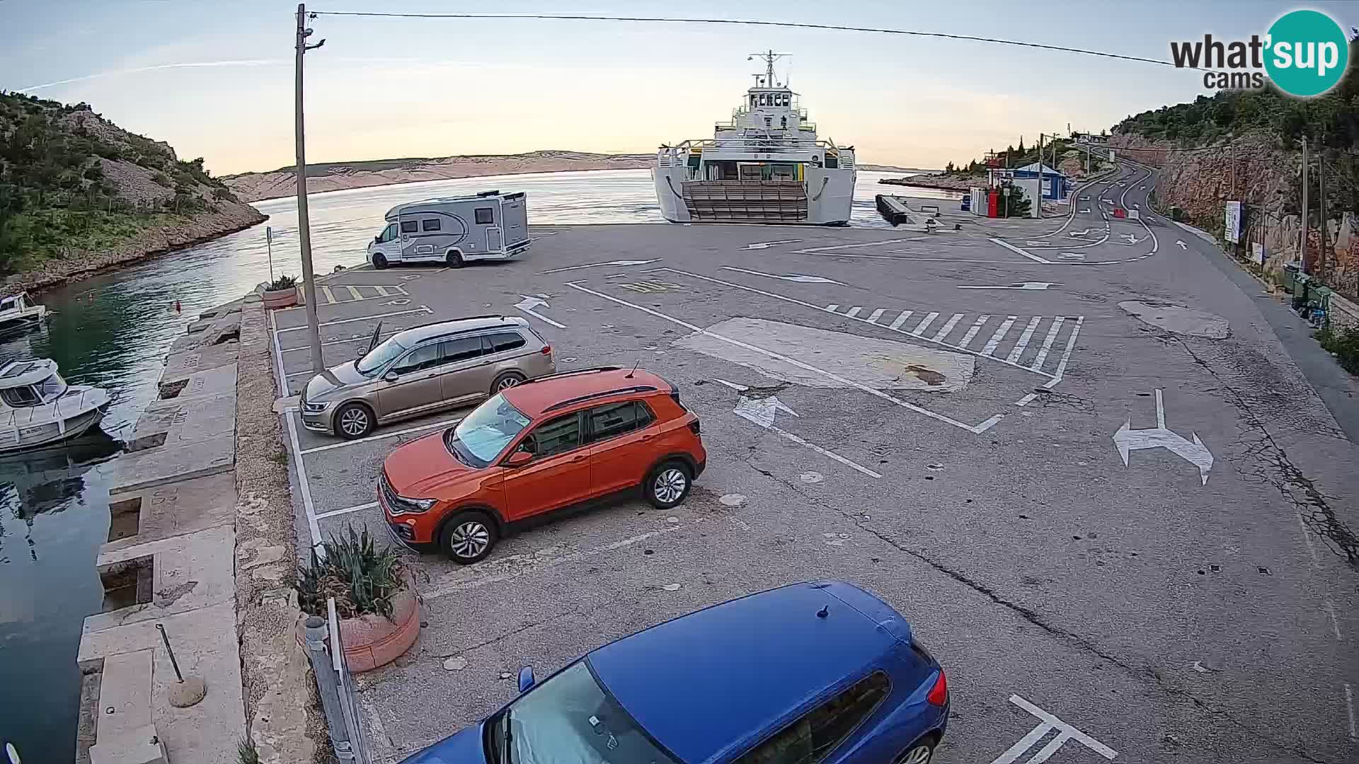 Webcam Prizna ferry port to Pag island