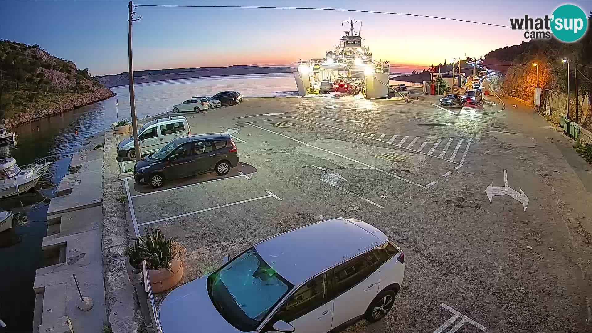 Webcam port de ferry de Prizna – vers l’île de Pag
