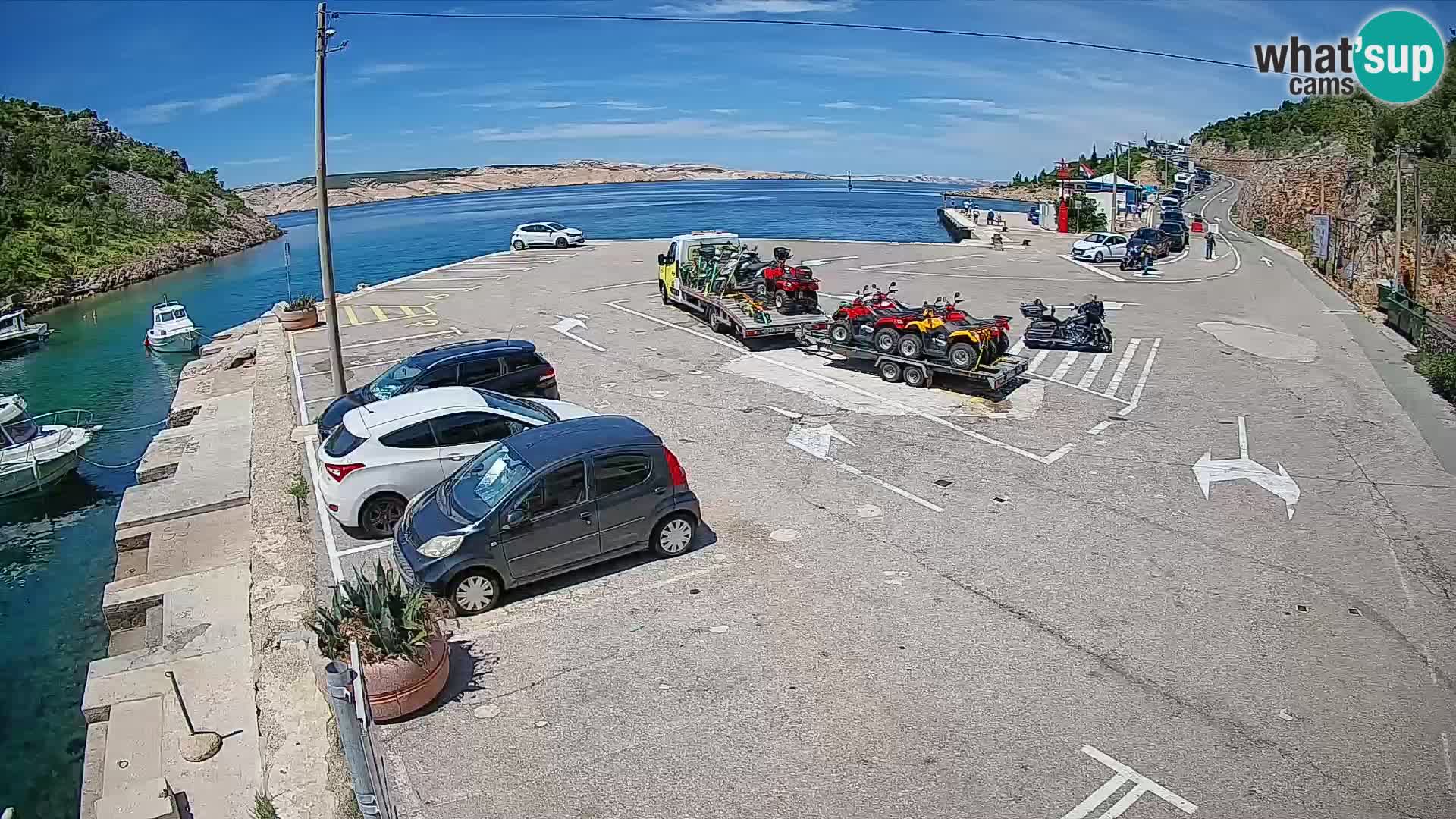 Webcam del puerto de ferris de Prizna – hacia la isla de Pag