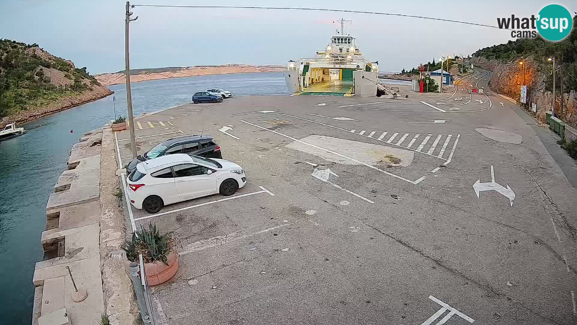 Webcam Fährhafen Prizna – zur Insel Pag