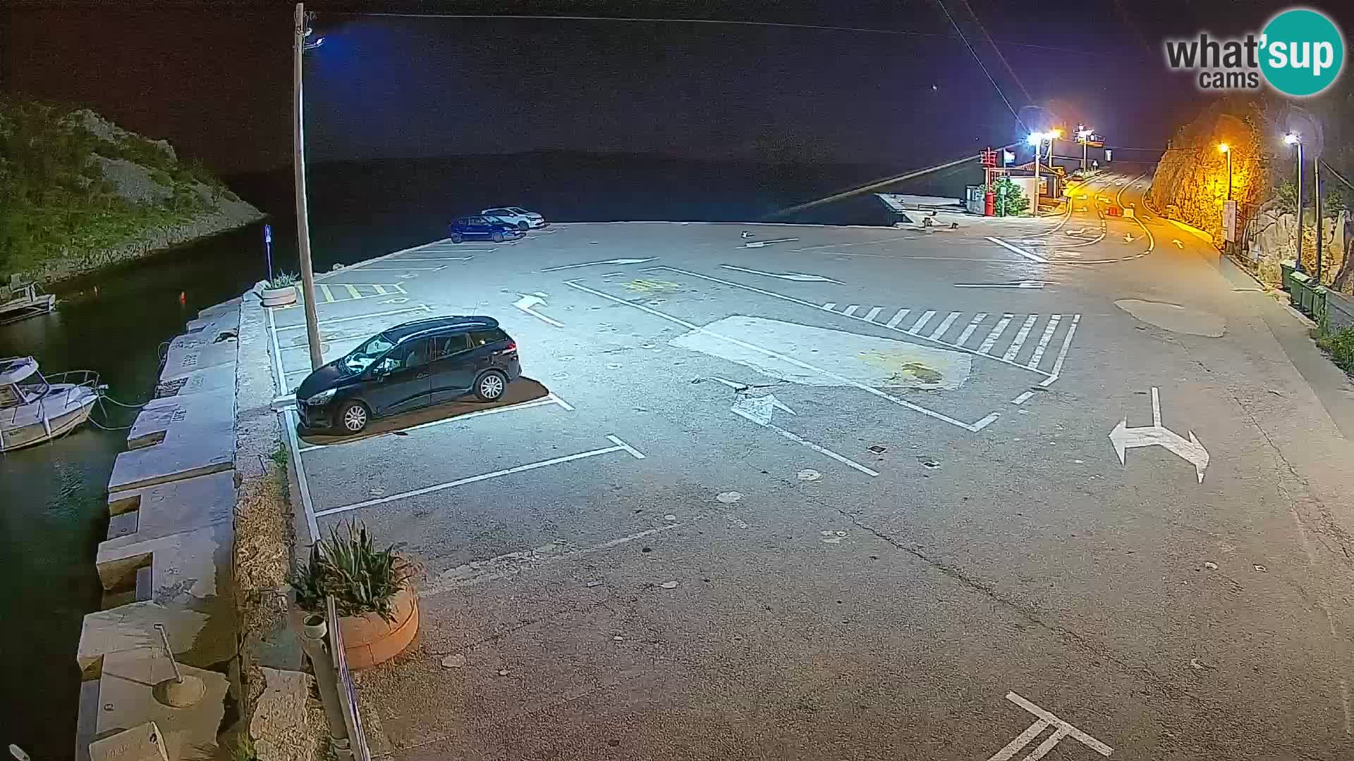 Webcam del puerto de ferris de Prizna – hacia la isla de Pag