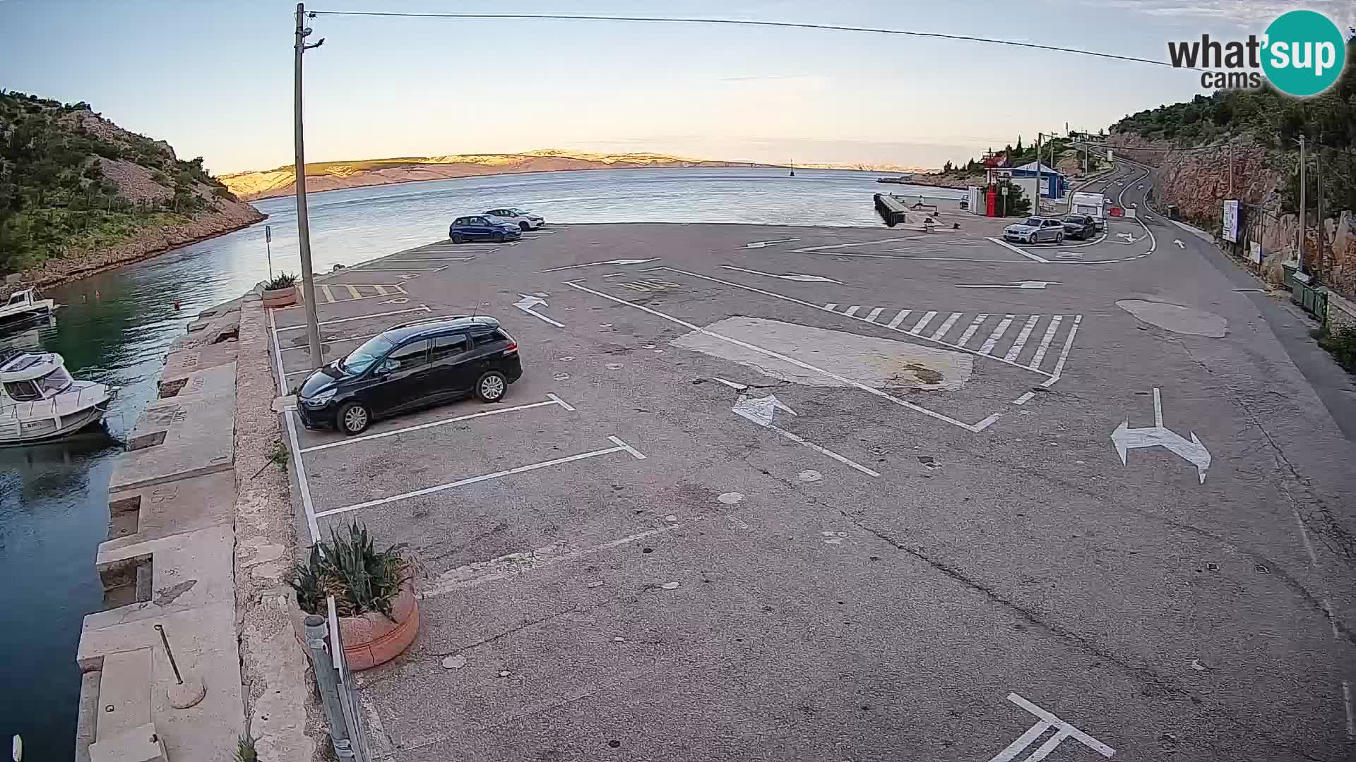 Webcam Prizna ferry port to Pag island