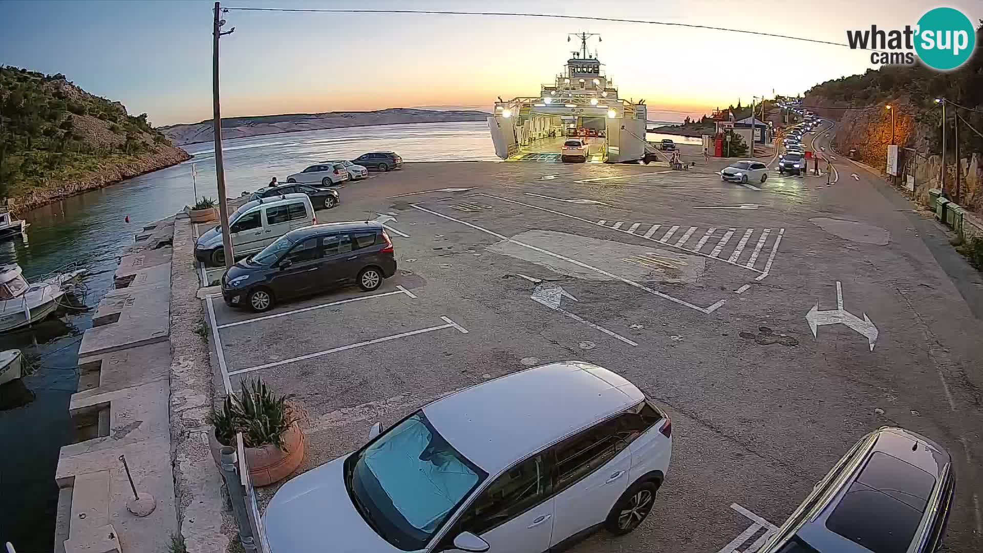Webcam port de ferry de Prizna – vers l’île de Pag