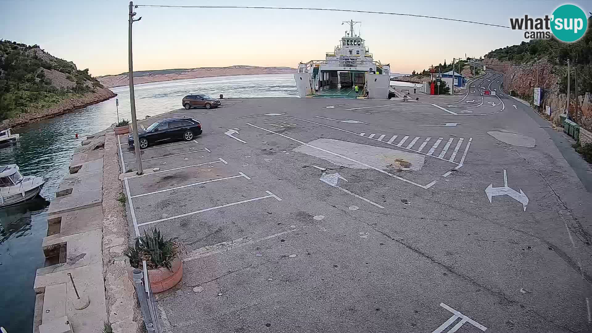 Webcam Prizna ferry port to Pag island