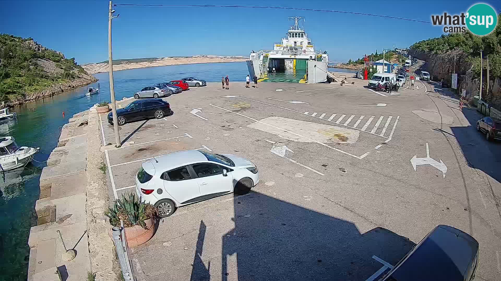 Webcam Prizna ferry port to Pag island