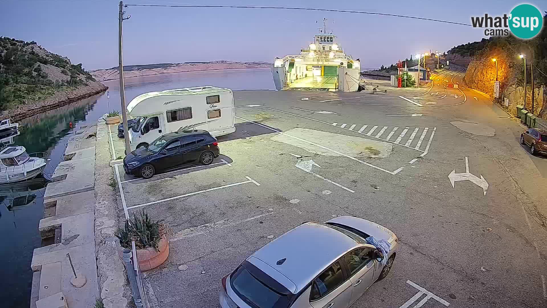 Webcam Fährhafen Prizna – zur Insel Pag