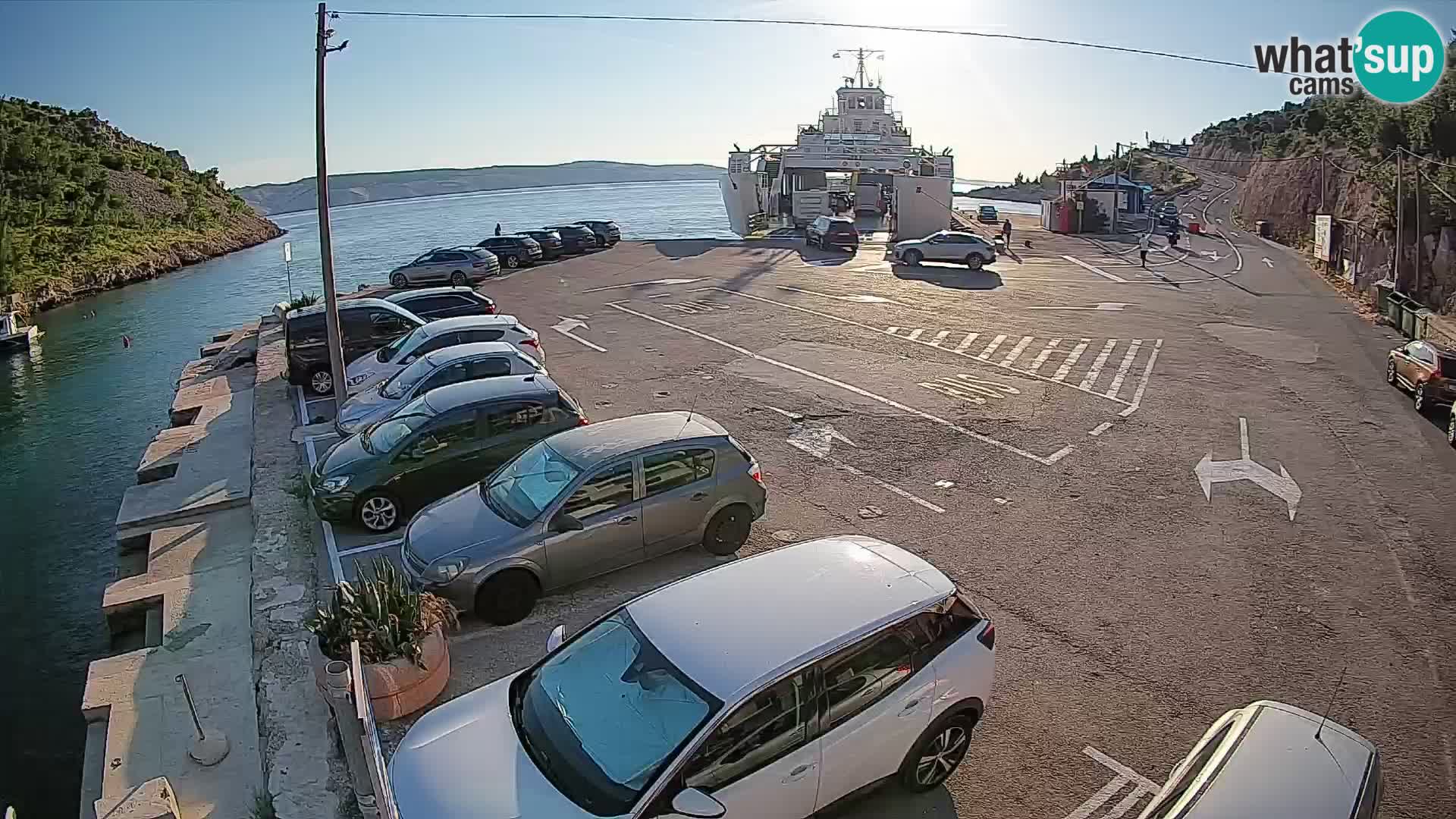 Webcam Prizna ferry port to Pag island