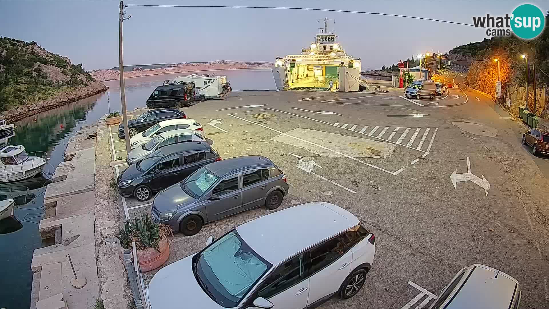 Webcam Prizna ferry port to Pag island