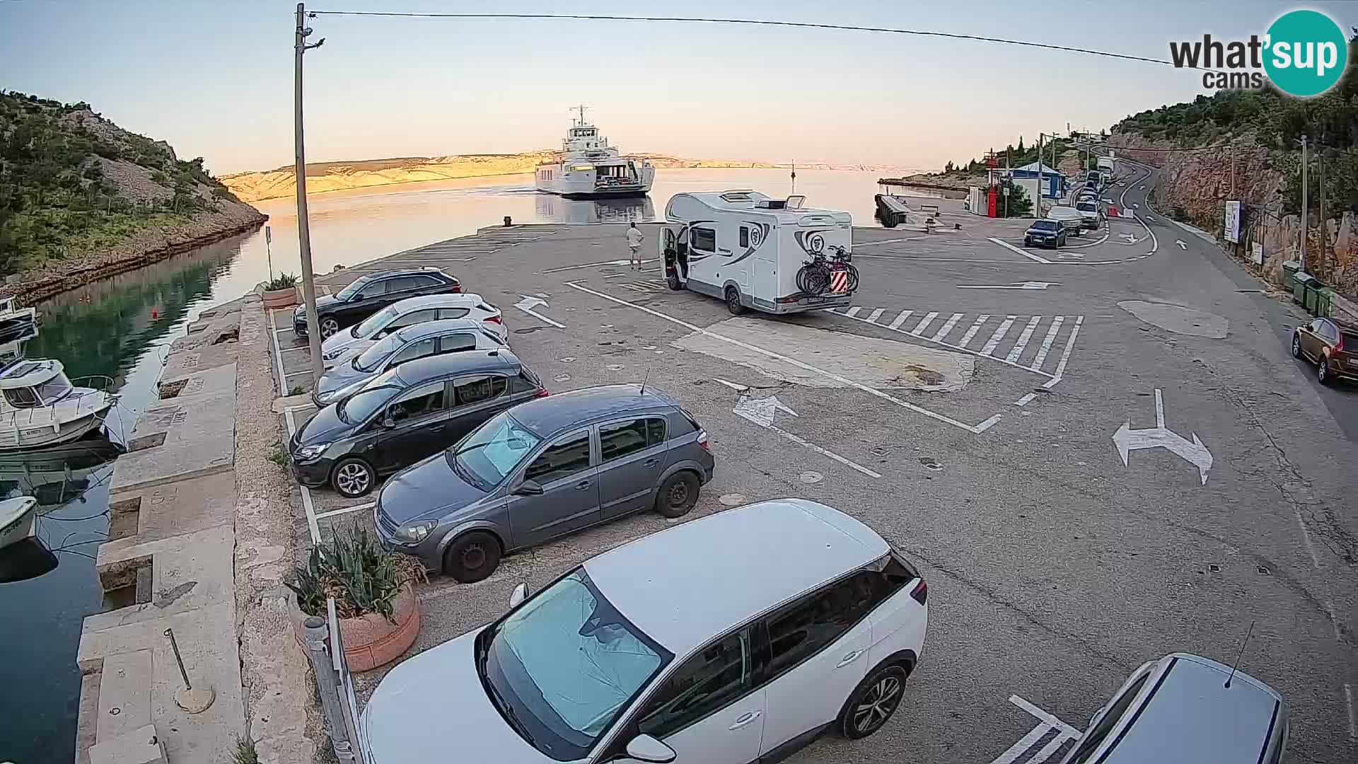 Webcam Prizna ferry port to Pag island