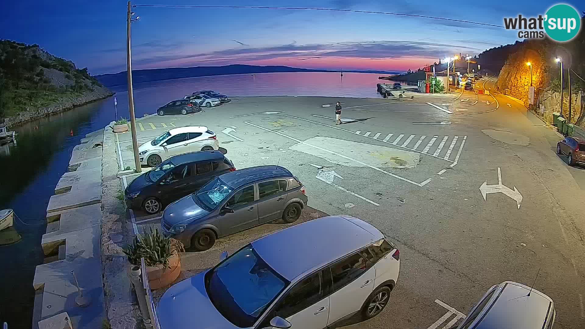 Webcam del puerto de ferris de Prizna – hacia la isla de Pag