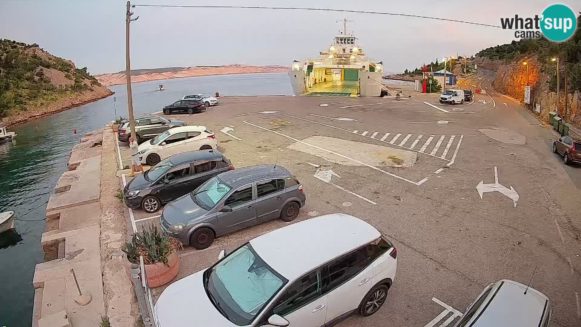 Webcam Prizna ferry port to Pag island