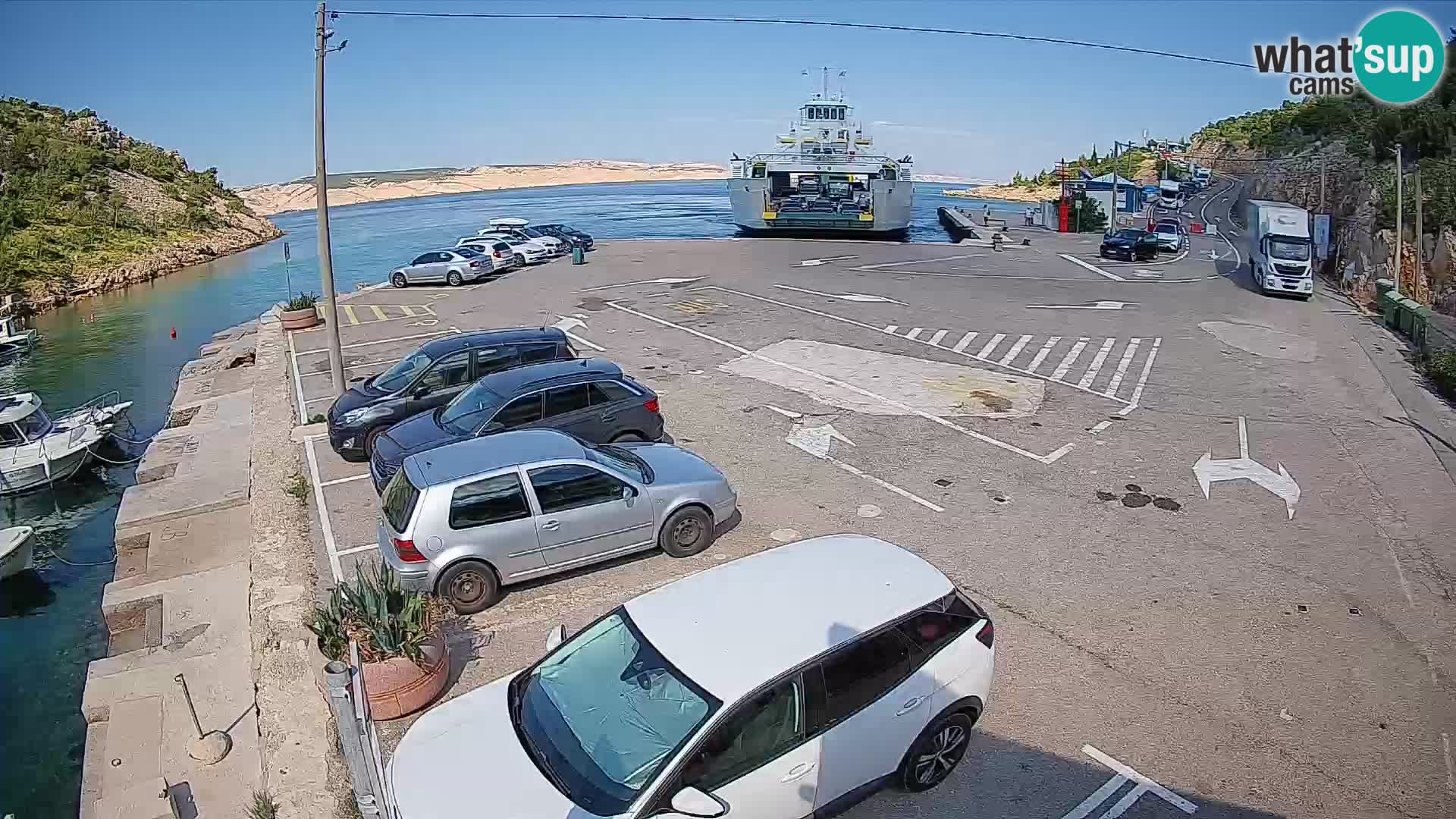 Webcam Prizna ferry port to Pag island