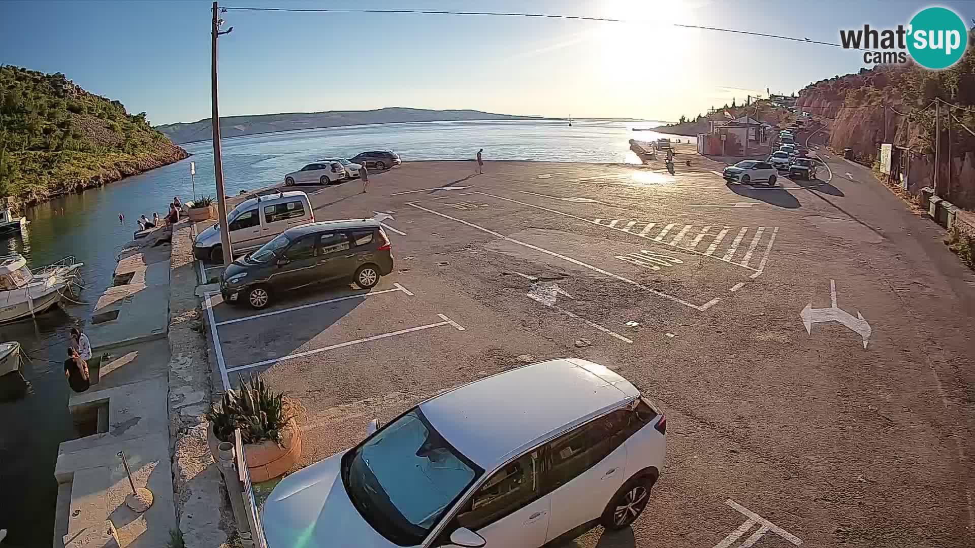 Webcam port de ferry de Prizna – vers l’île de Pag