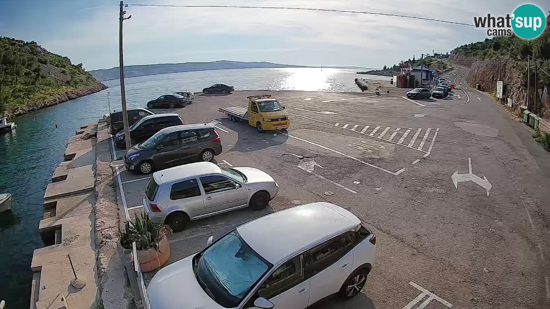 Webcam del puerto de ferris de Prizna – hacia la isla de Pag