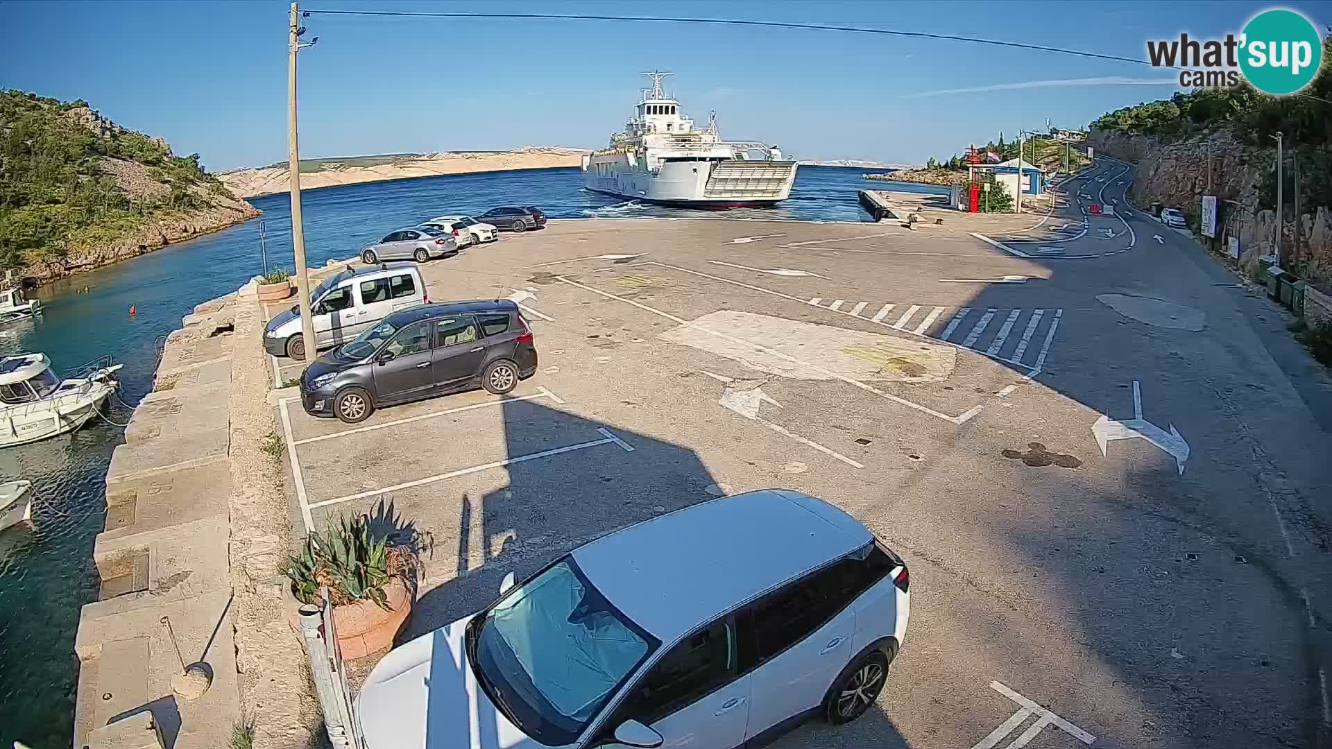 Webcam Prizna ferry port to Pag island