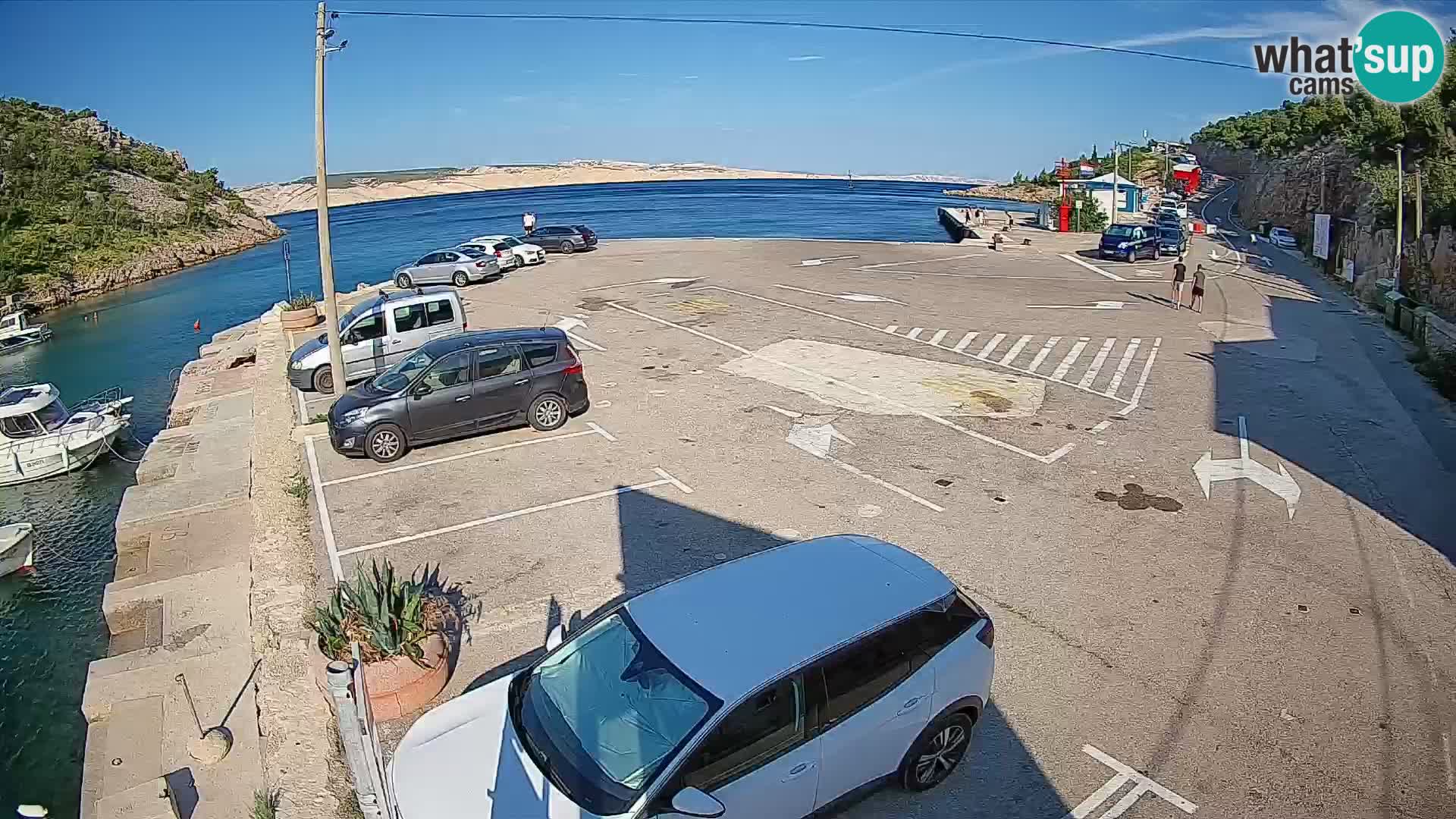 Webcam del puerto de ferris de Prizna – hacia la isla de Pag
