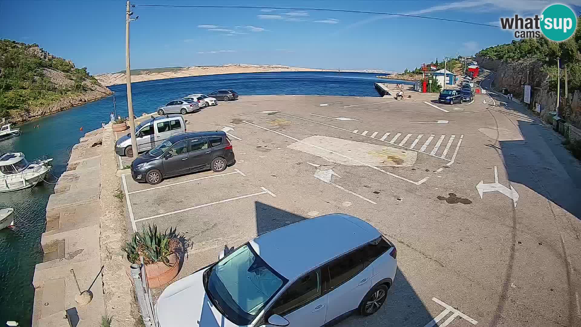 Webcam del puerto de ferris de Prizna – hacia la isla de Pag
