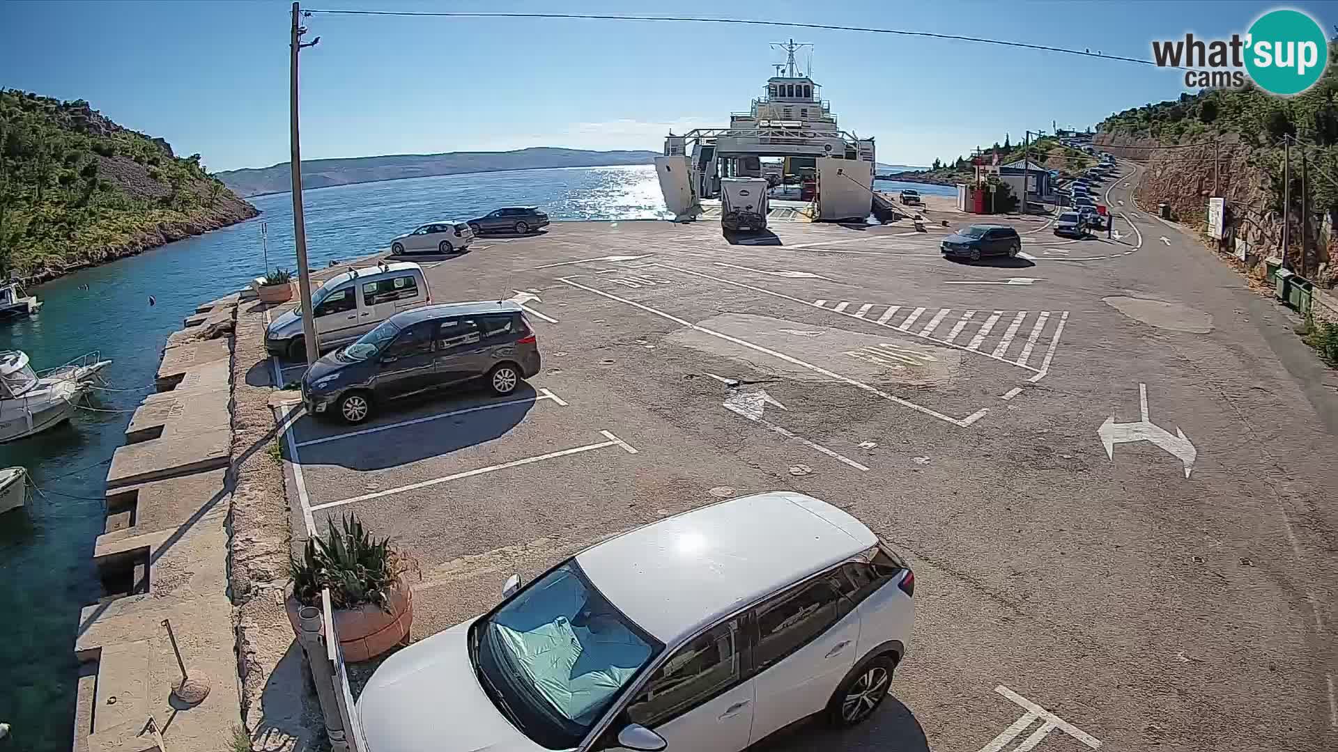 Webcam port de ferry de Prizna – vers l’île de Pag