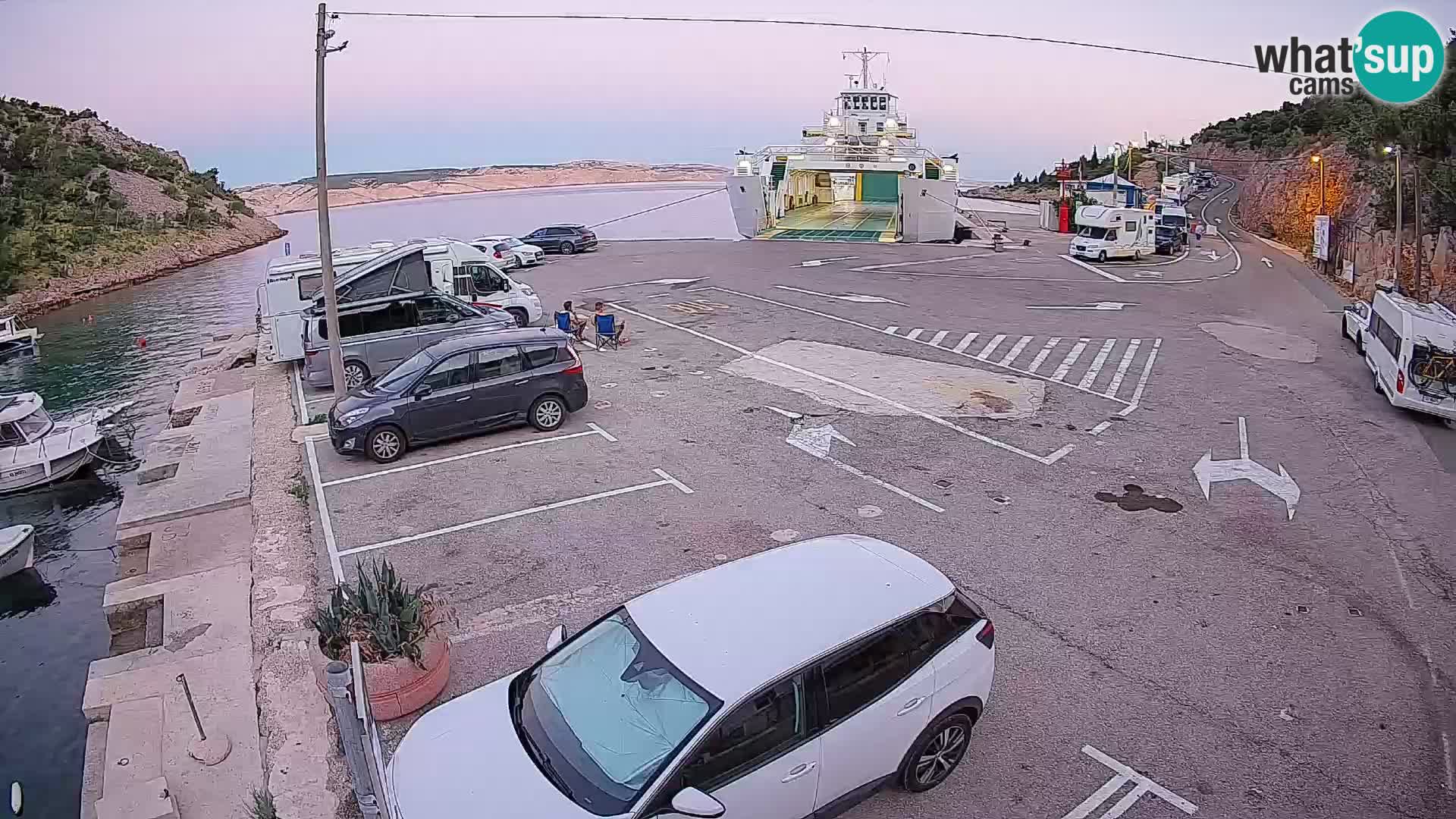 Webcam port de ferry de Prizna – vers l’île de Pag